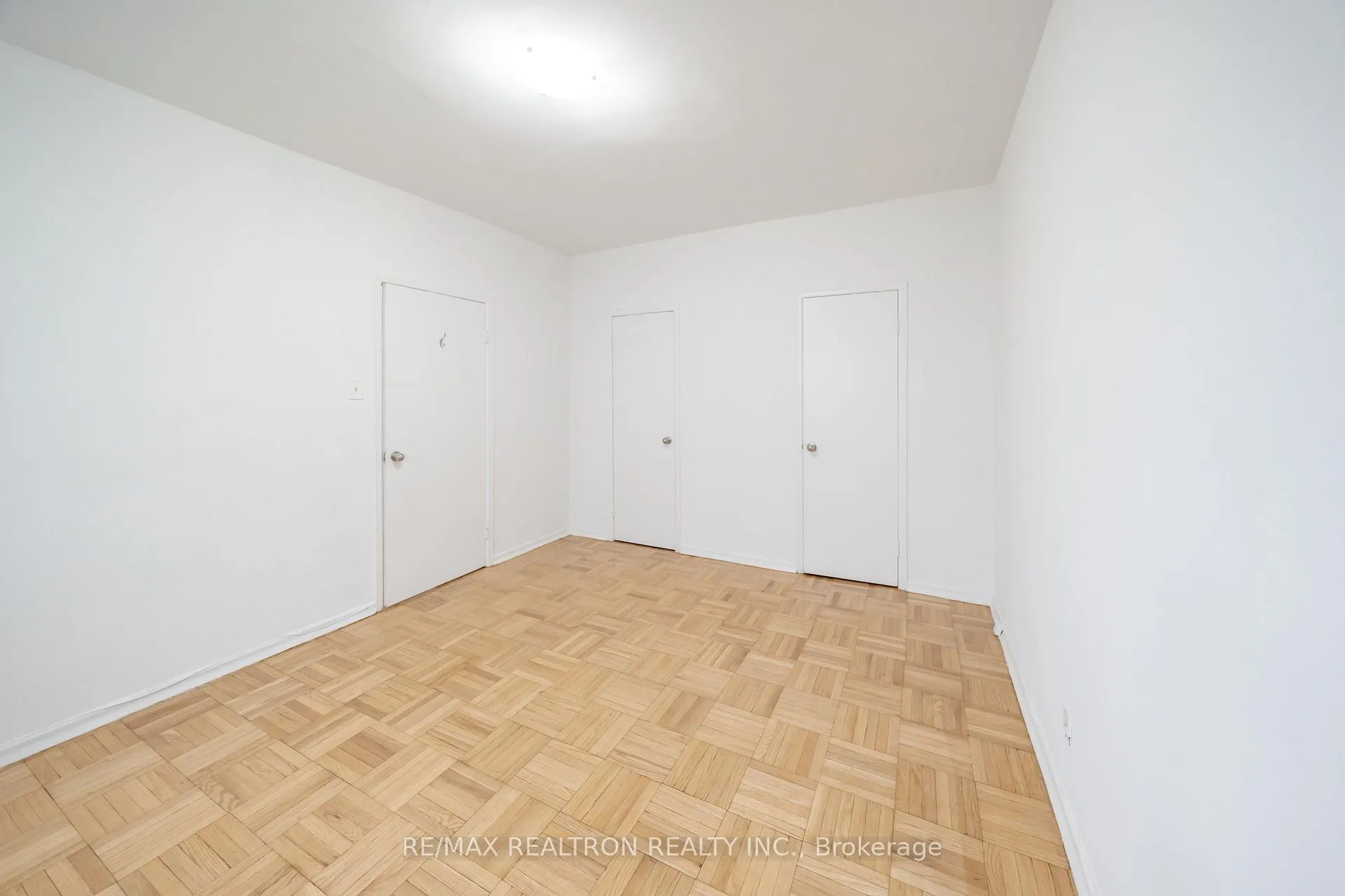 Photo 3 of Unit 8, 156 Kingston Road, Toronto, Woodbine Corridor — HOMEH