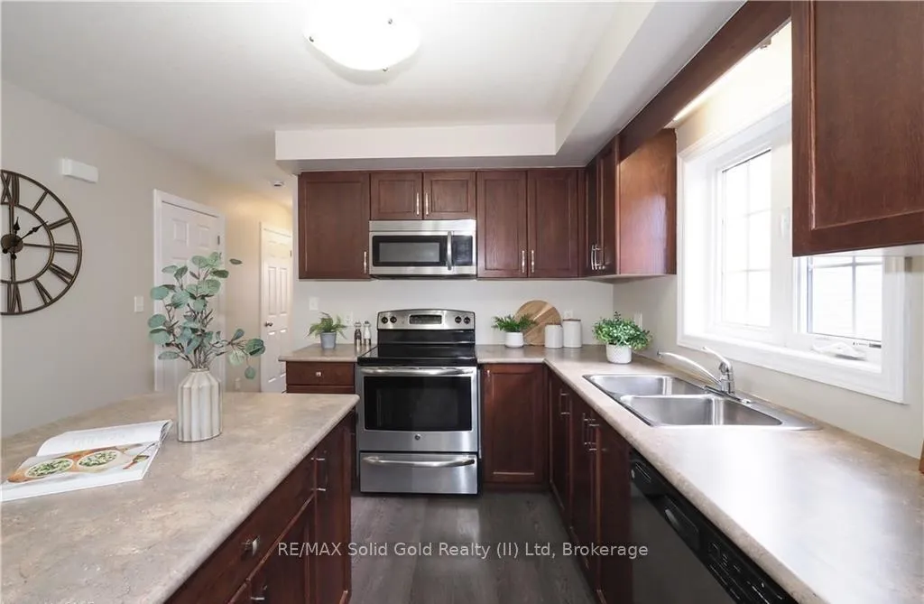 Photo 9 of Unit 6C, 388 Old Huron Road, Kitchener — HOMEH
