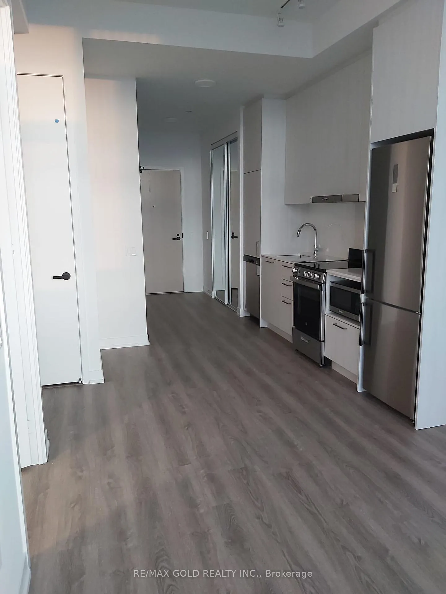 Photo 5 of Unit 2108, 195 Commerce Street, Vaughan, Vaughan Corporate Centre — HOMEH