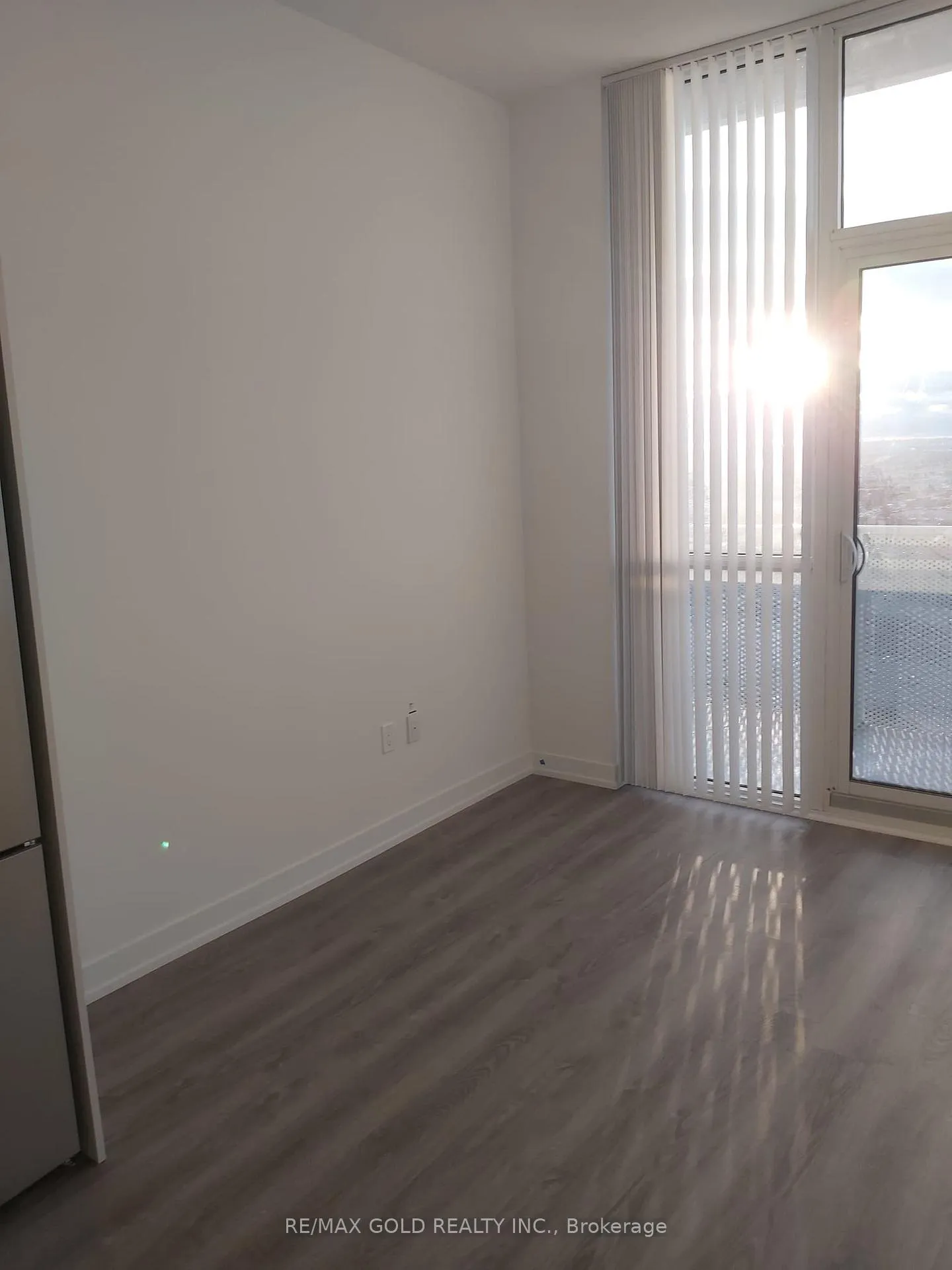 Photo 6 of Unit 2108, 195 Commerce Street, Vaughan, Vaughan Corporate Centre — HOMEH