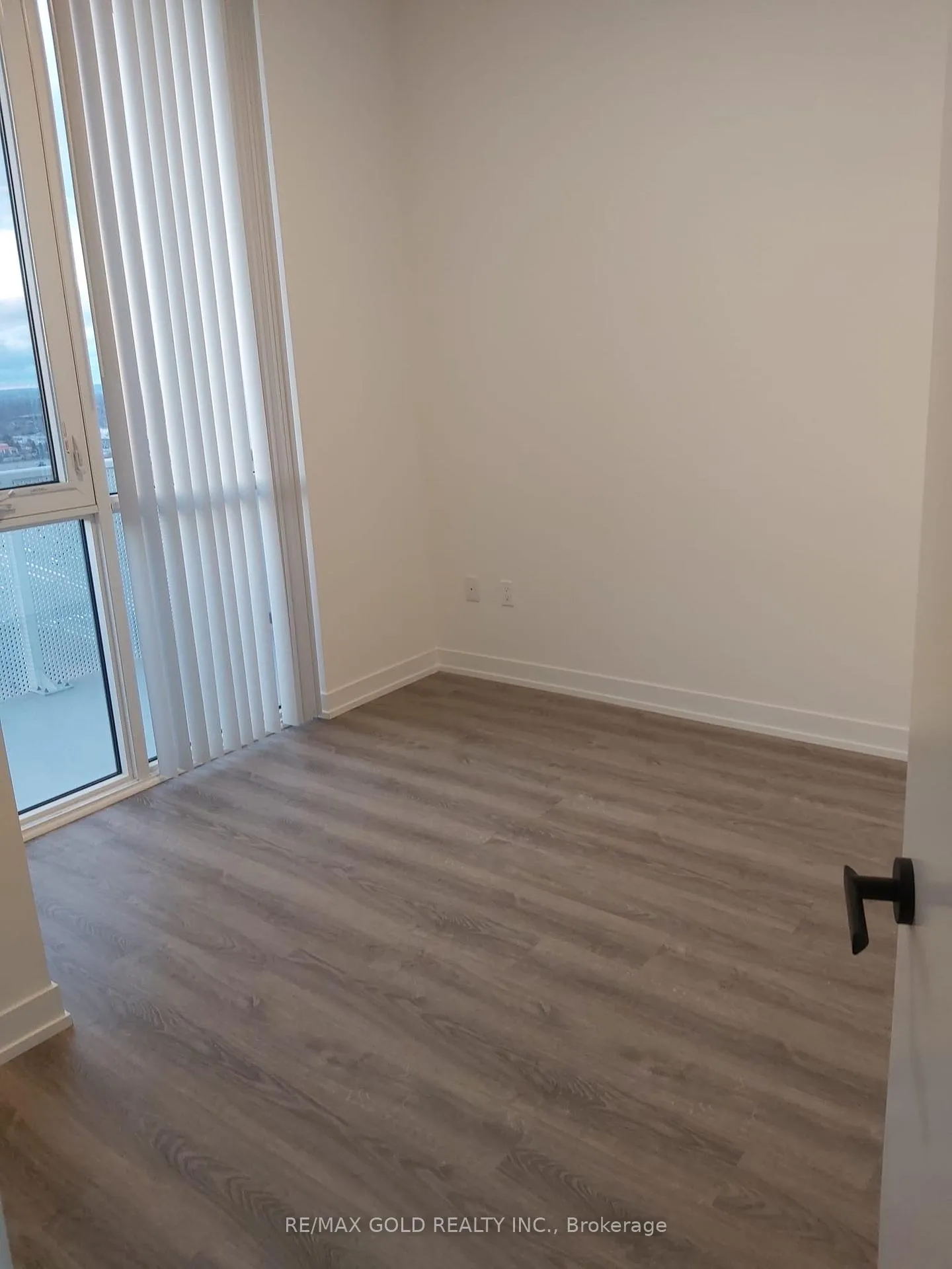 Photo 7 of Unit 2108, 195 Commerce Street, Vaughan, Vaughan Corporate Centre — HOMEH
