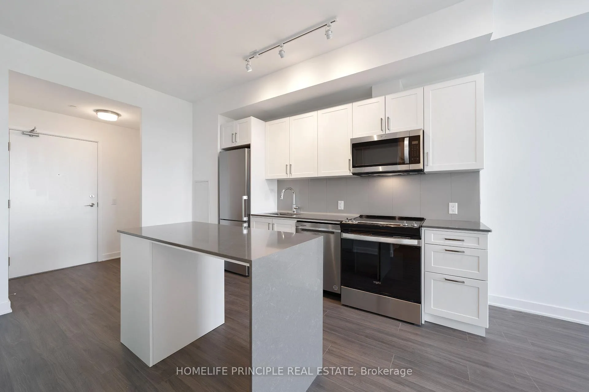 Photo 9 of Unit 511, 681 Yonge Street, Barrie, Painswick South — HOMEH