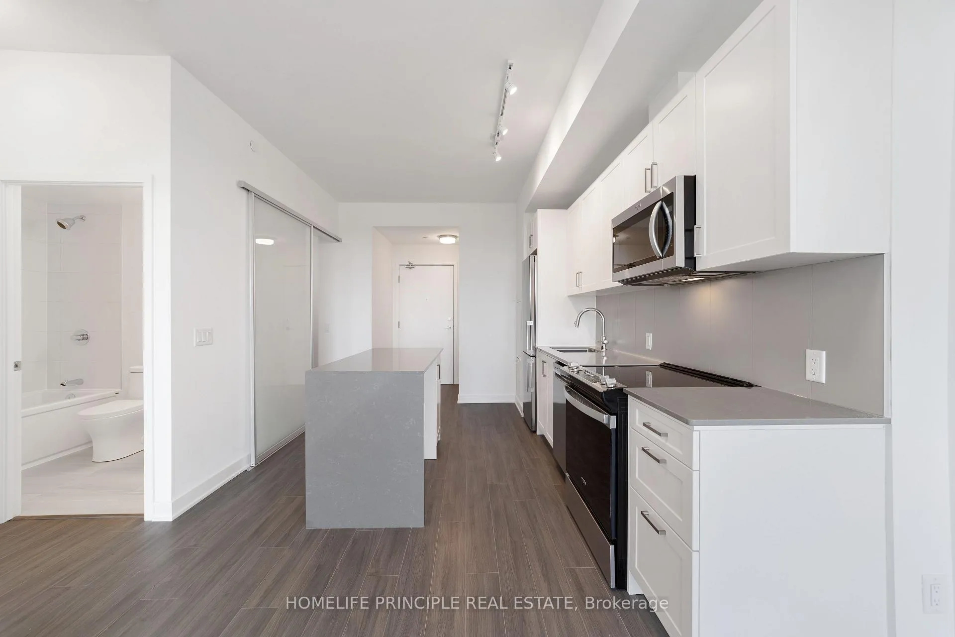 Photo 10 of Unit 511, 681 Yonge Street, Barrie, Painswick South — HOMEH