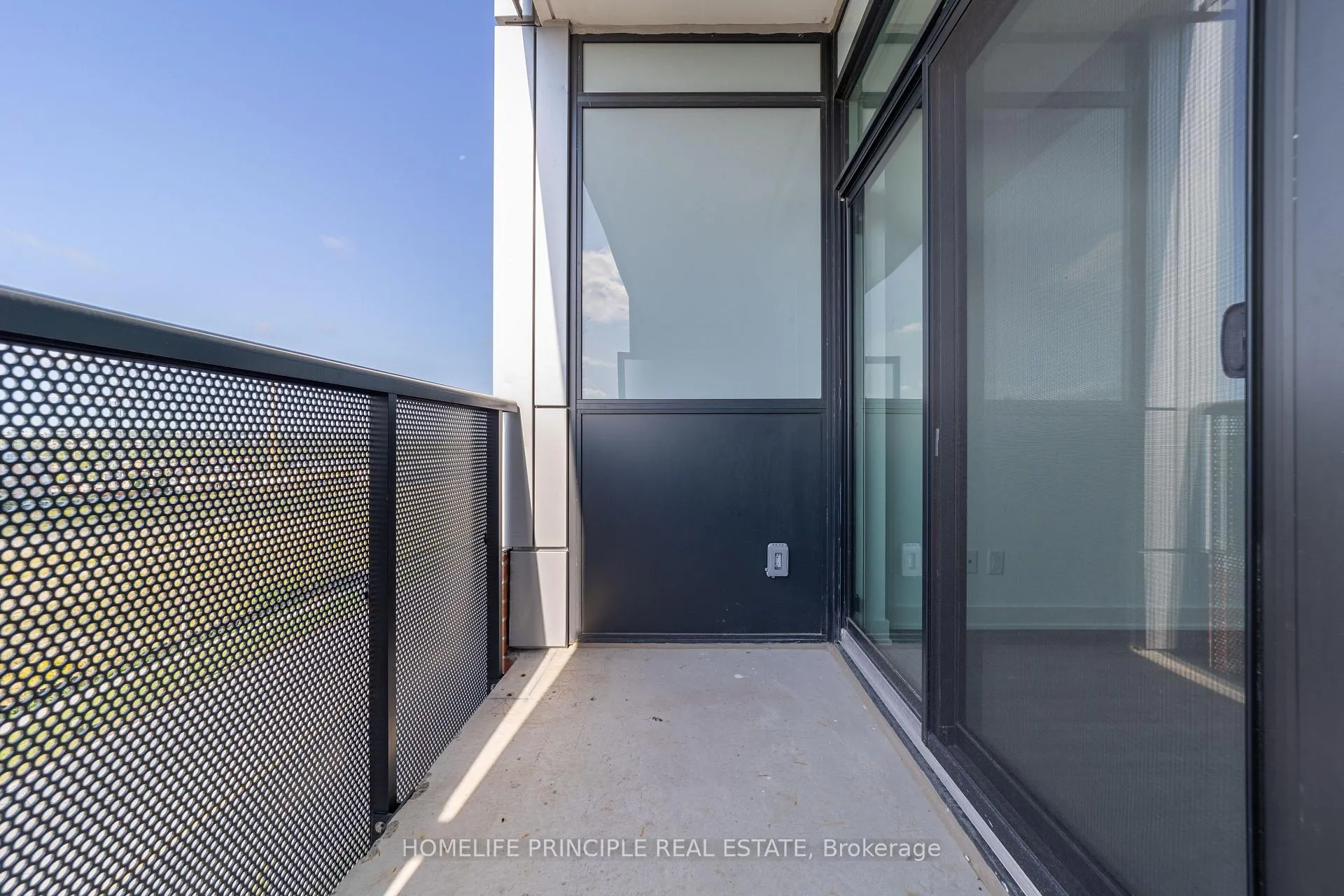 Photo 23 of Unit 511, 681 Yonge Street, Barrie, Painswick South — HOMEH