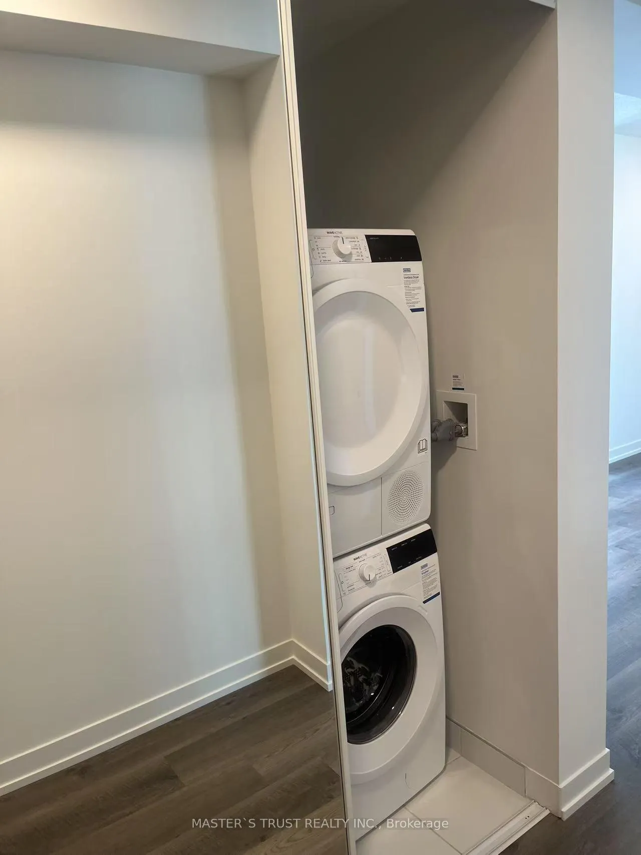 Photo 2 of Unit 1715, 195 Commerce Street S, Vaughan, Vaughan Corporate Centre — HOMEH
