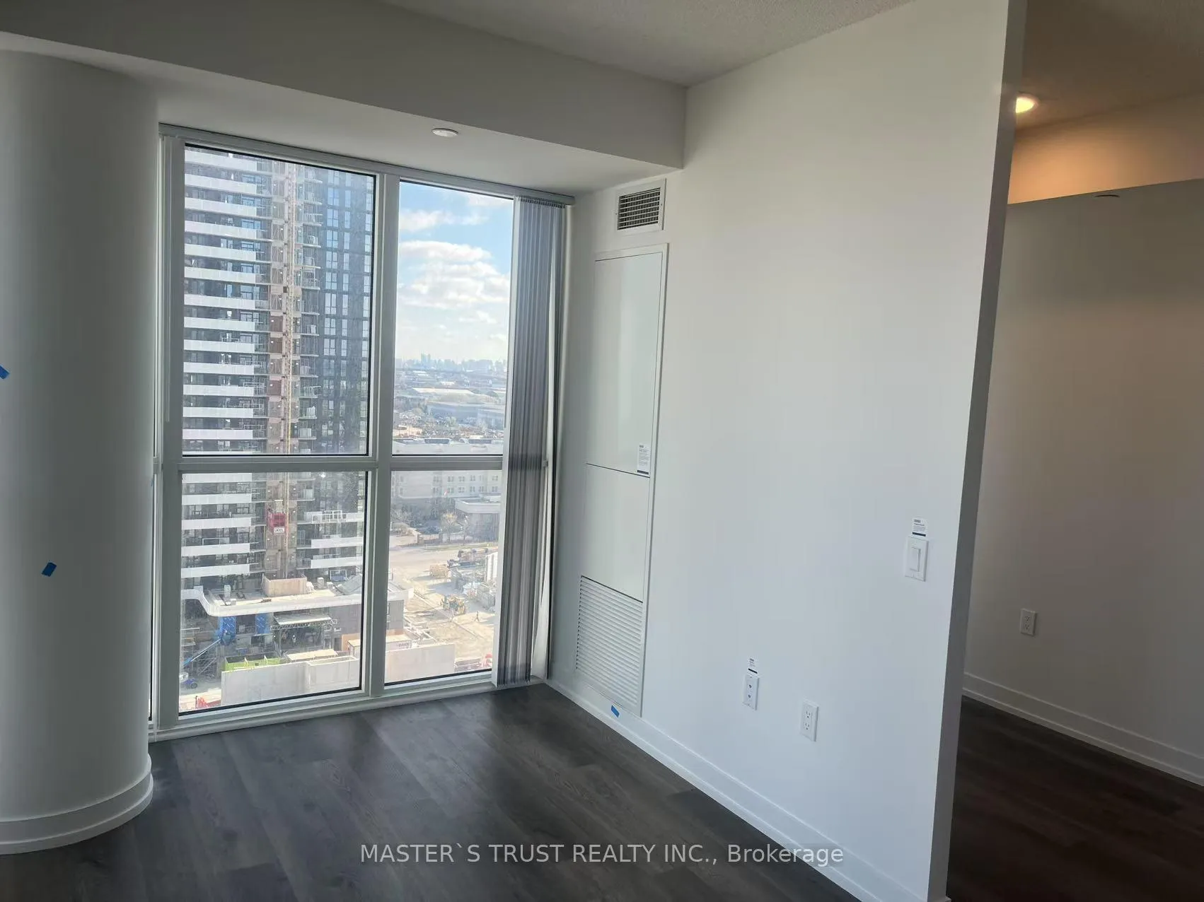 Photo 10 of Unit 1715, 195 Commerce Street S, Vaughan, Vaughan Corporate Centre — HOMEH