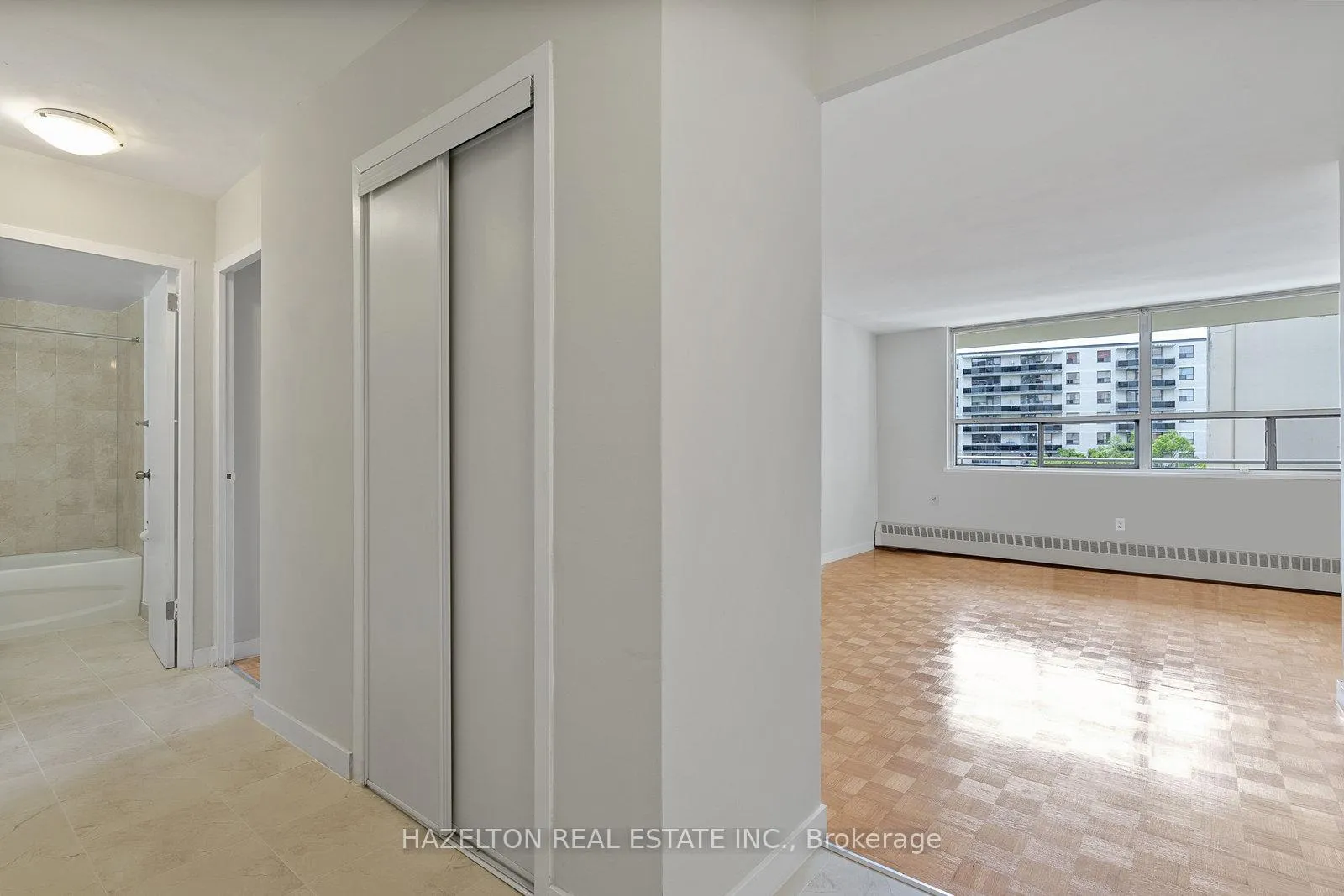 Photo 5 of Unit 1111, 126 Bellamy Road, Scarborough, Eglinton East — HOMEH