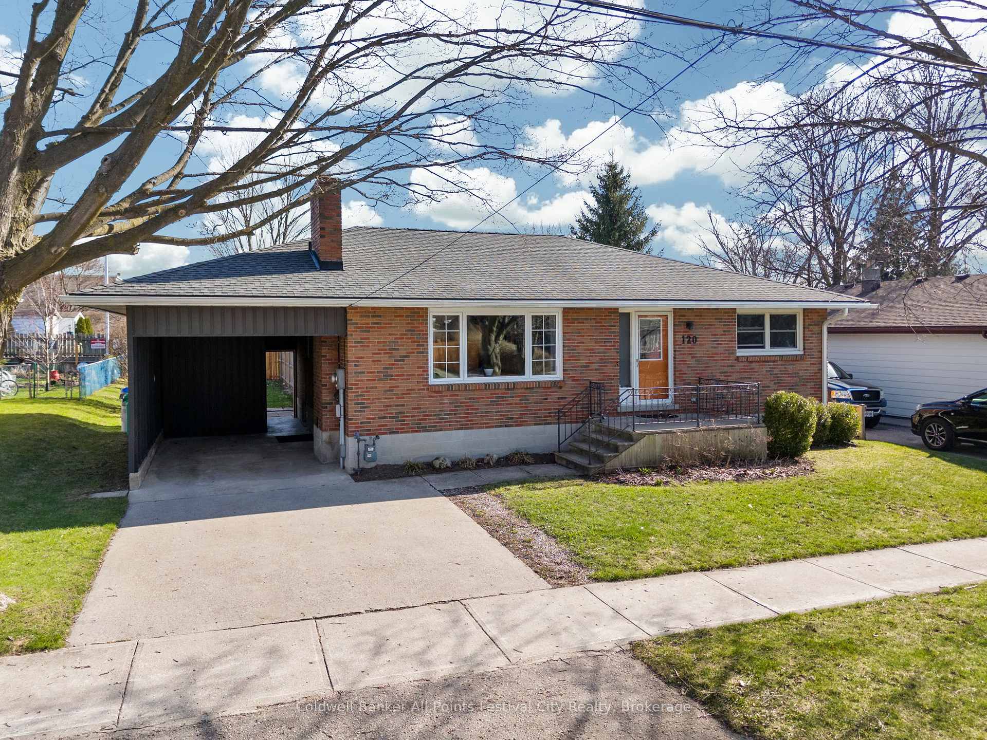 Photo 2 of 120 Newgate Street, Goderich, Goderich (Town) — HOMEH