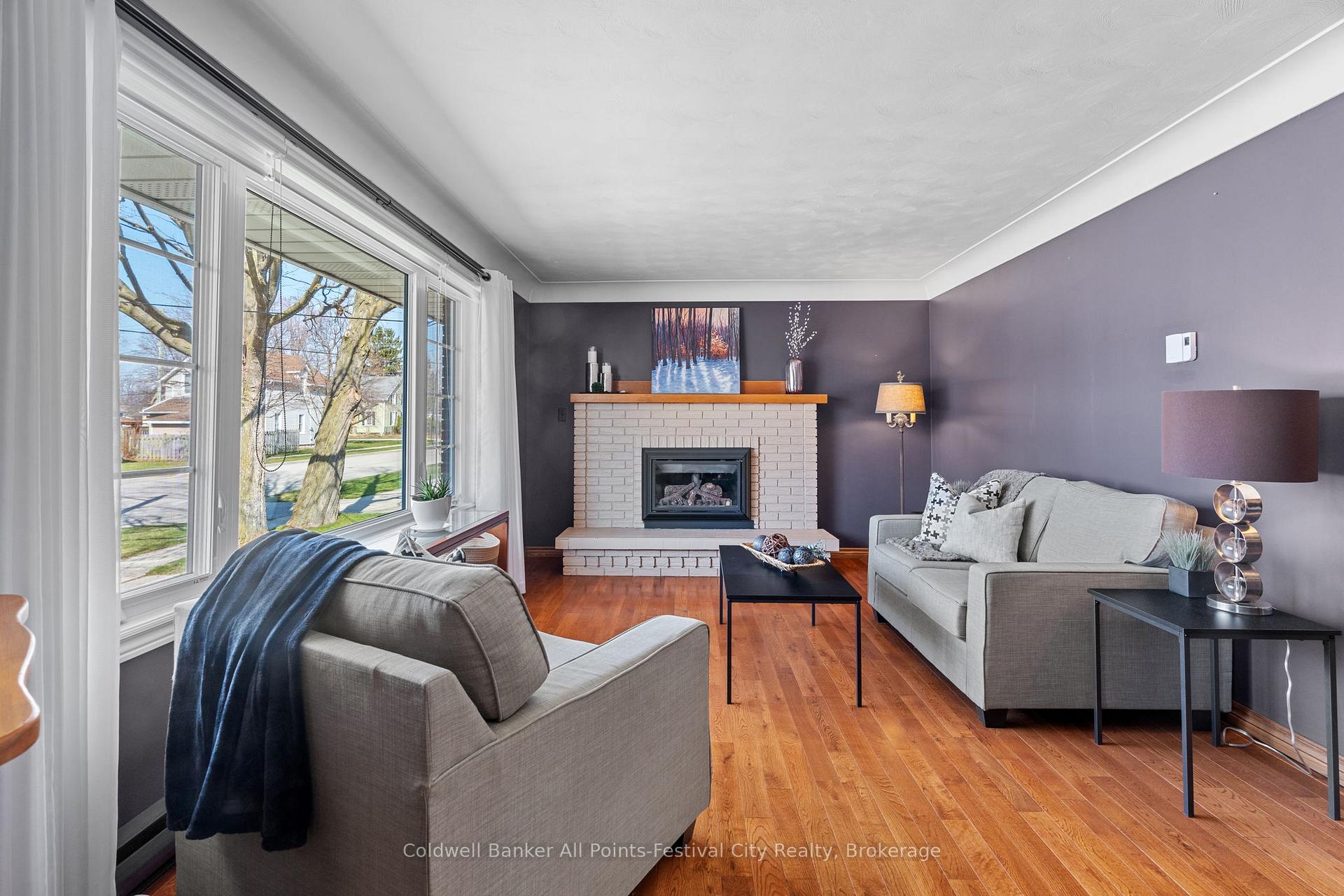 Photo 6 of 120 Newgate Street, Goderich, Goderich (Town) — HOMEH