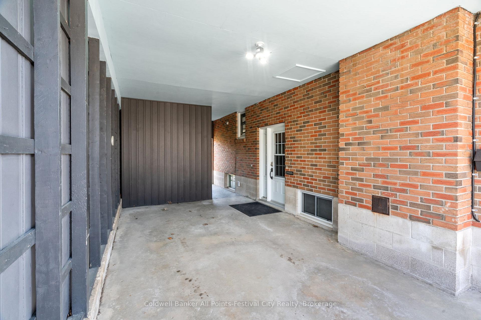 Photo 37 of 120 Newgate Street, Goderich, Goderich (Town) — HOMEH