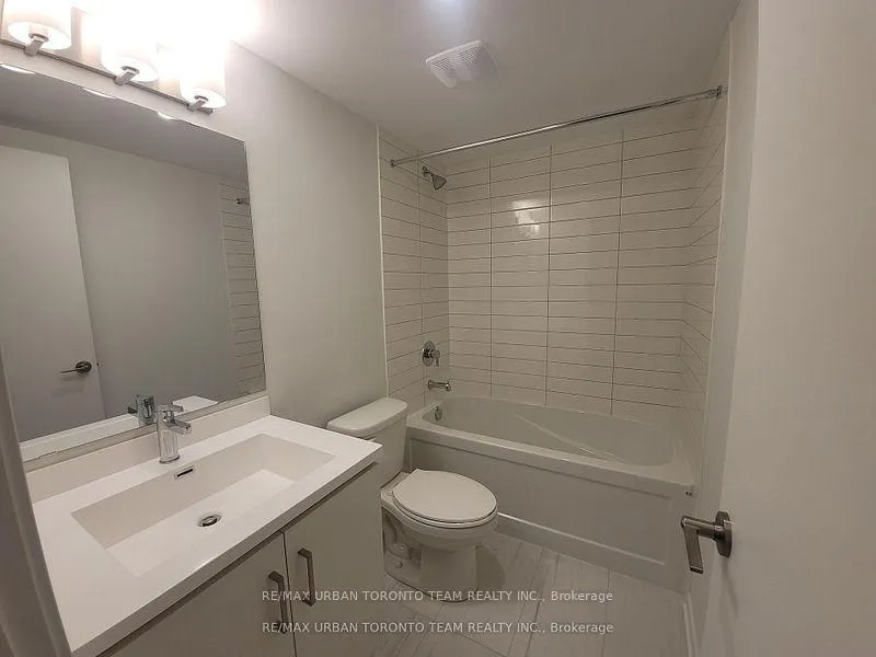 Photo 14 of Unit 171, 151 Honeycrisp Cres, Vaughan, Vaughan Corporate Centre — HOMEH