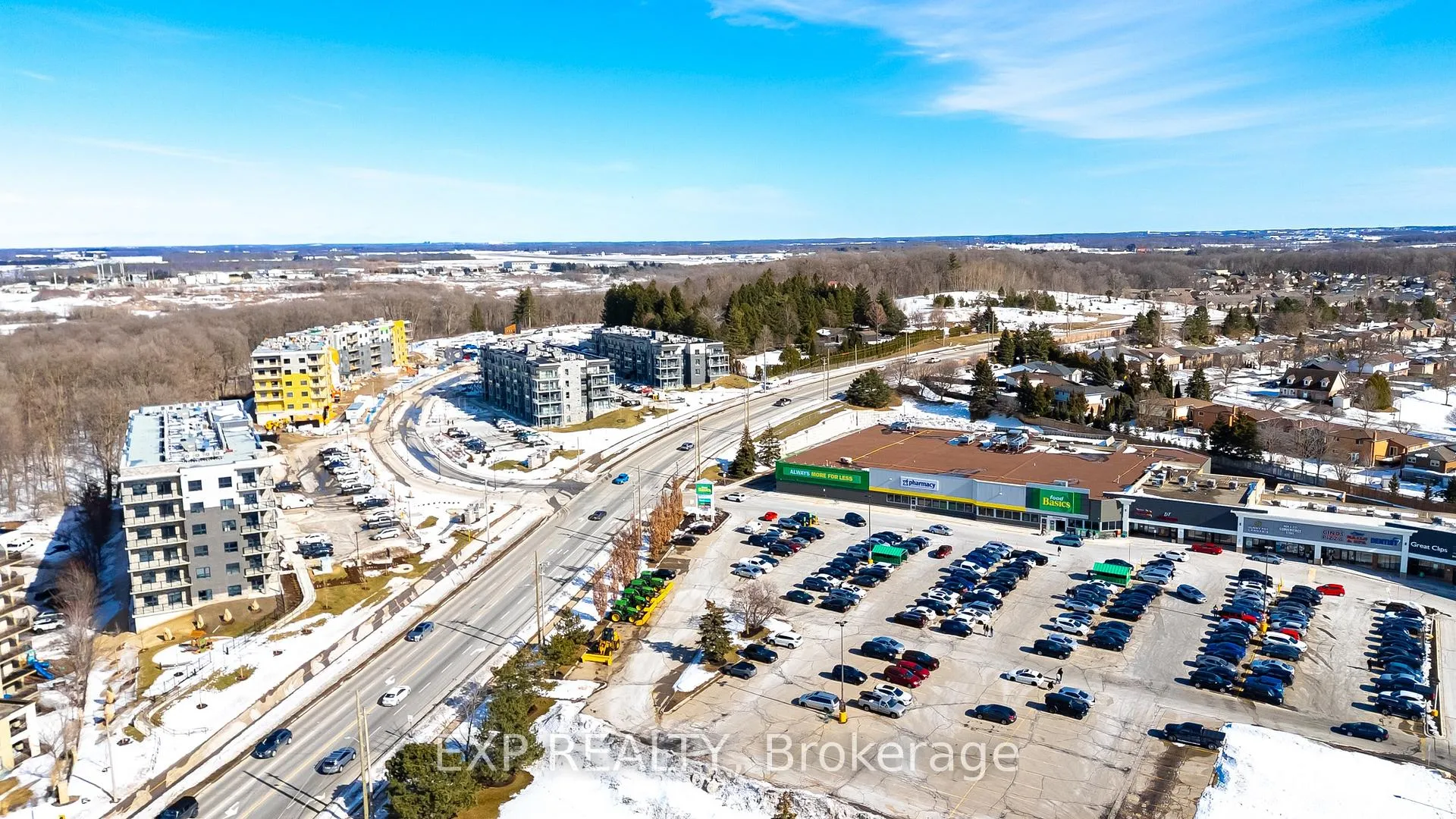 Photo 4 of Unit 202, 1000 Lackner Place, Kitchener — HOMEH