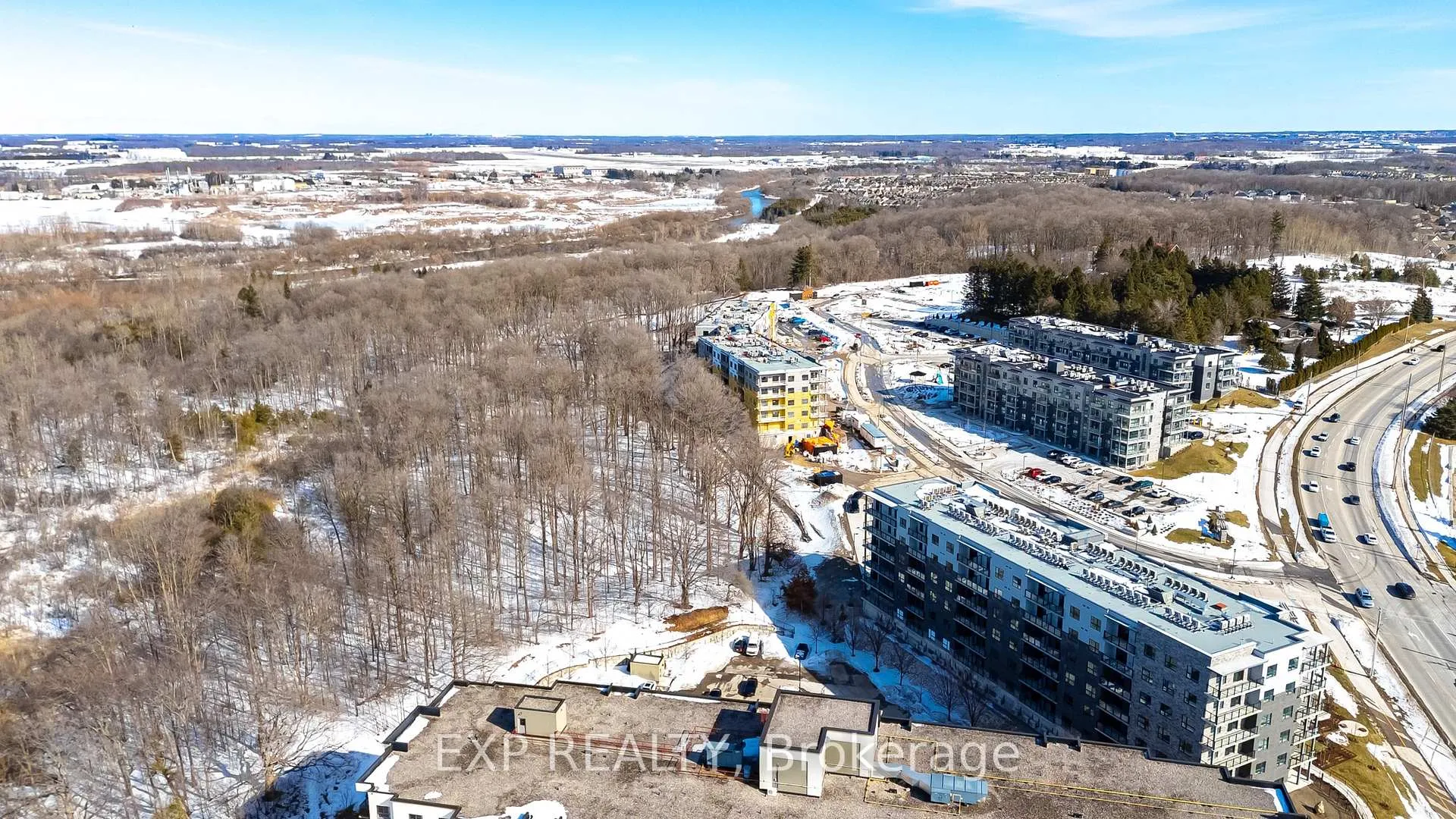 Photo 6 of Unit 202, 1000 Lackner Place, Kitchener — HOMEH