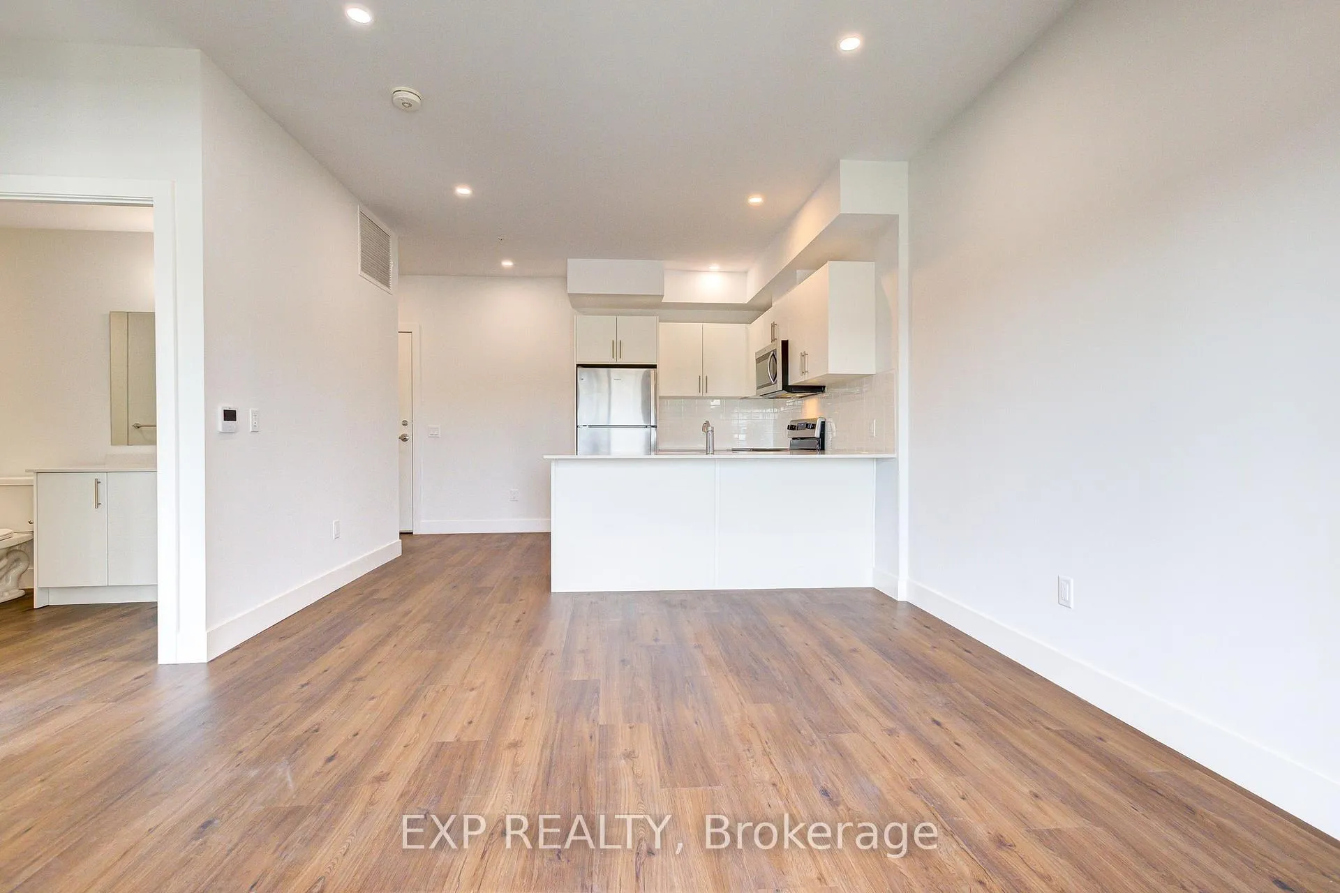 Photo 31 of Unit 202, 1000 Lackner Place, Kitchener — HOMEH