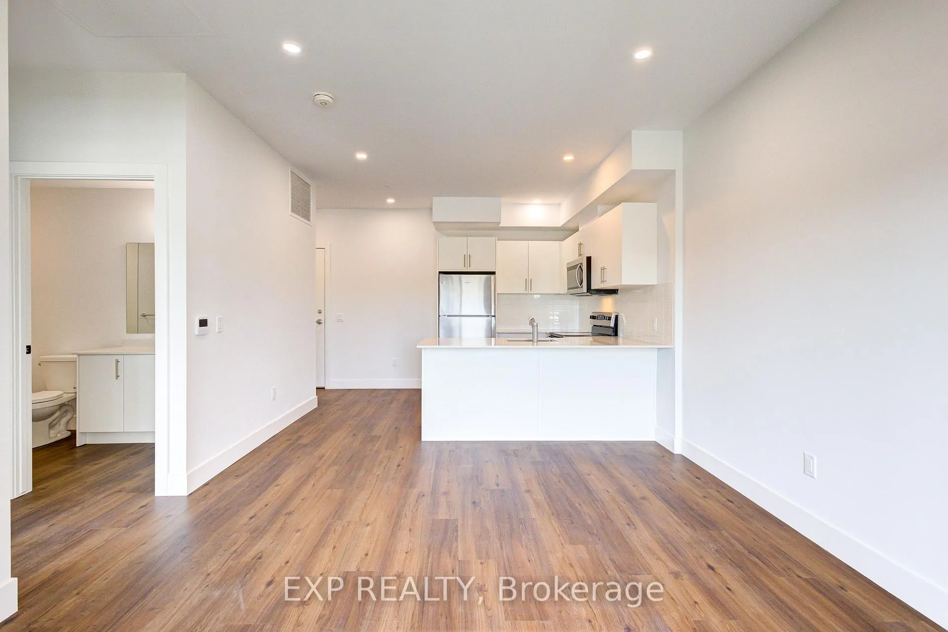 Photo 37 of Unit 202, 1000 Lackner Place, Kitchener — HOMEH