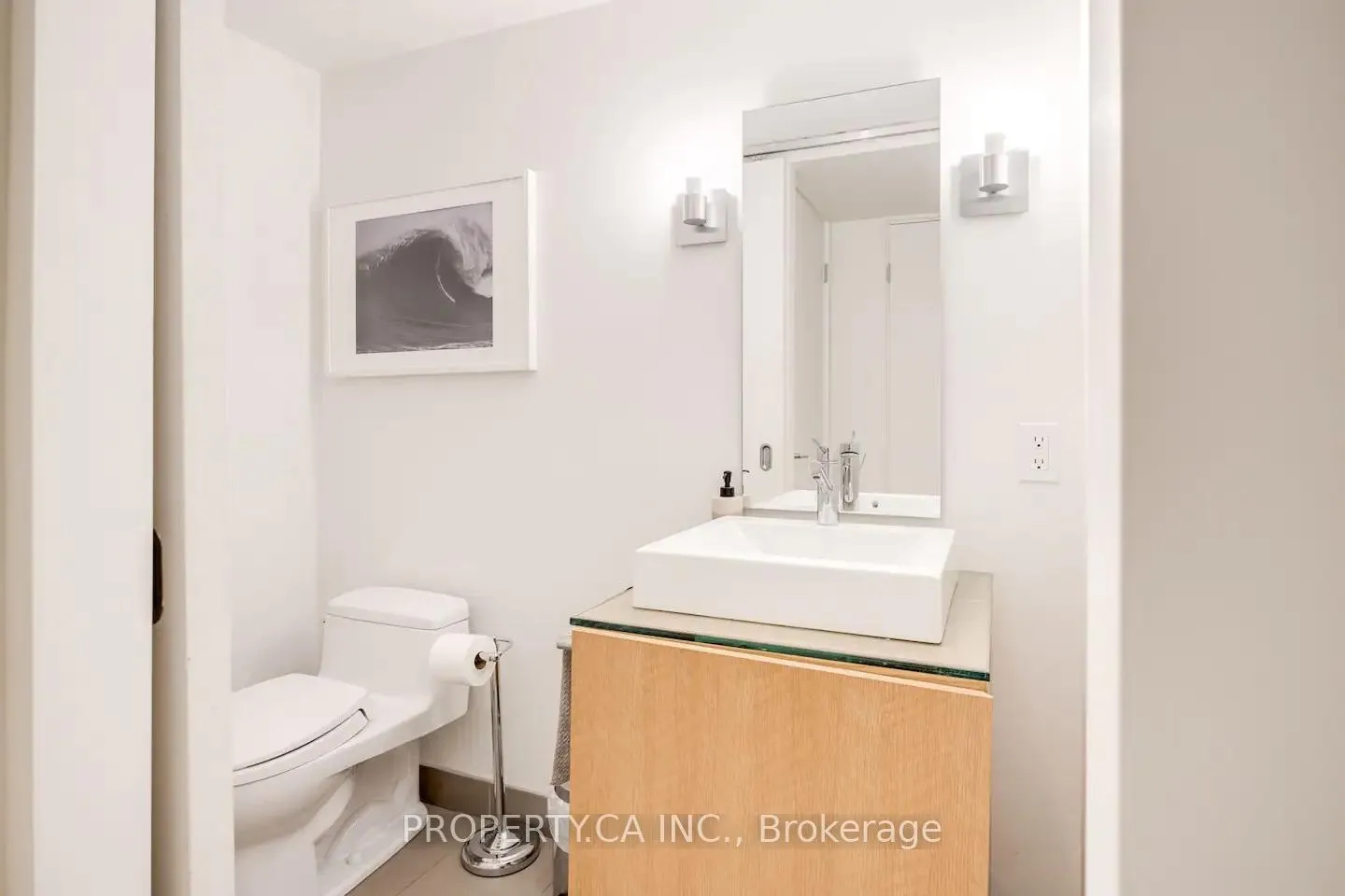 Photo 17 of Unit 308, 160 Bedford Road, Toronto, The Annex — HOMEH