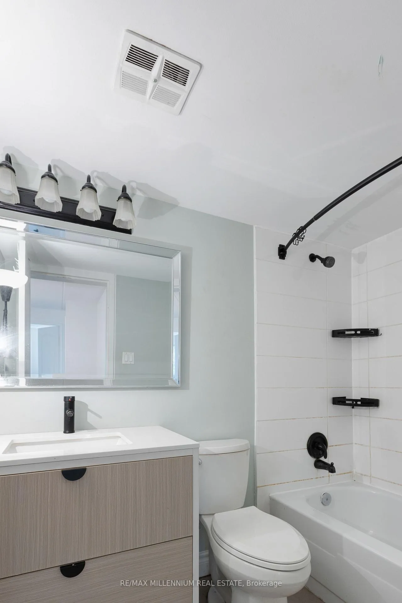 Photo 17 of Unit 57, 53 Taunton Road E, Oshawa, Centennial — HOMEH