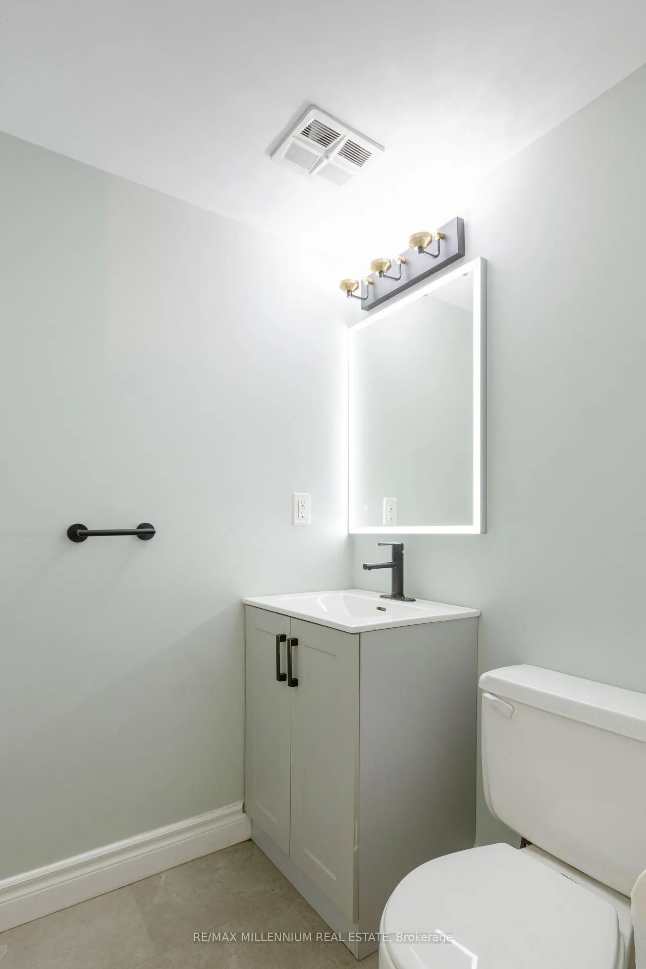 Photo 21 of Unit 57, 53 Taunton Road E, Oshawa, Centennial — HOMEH