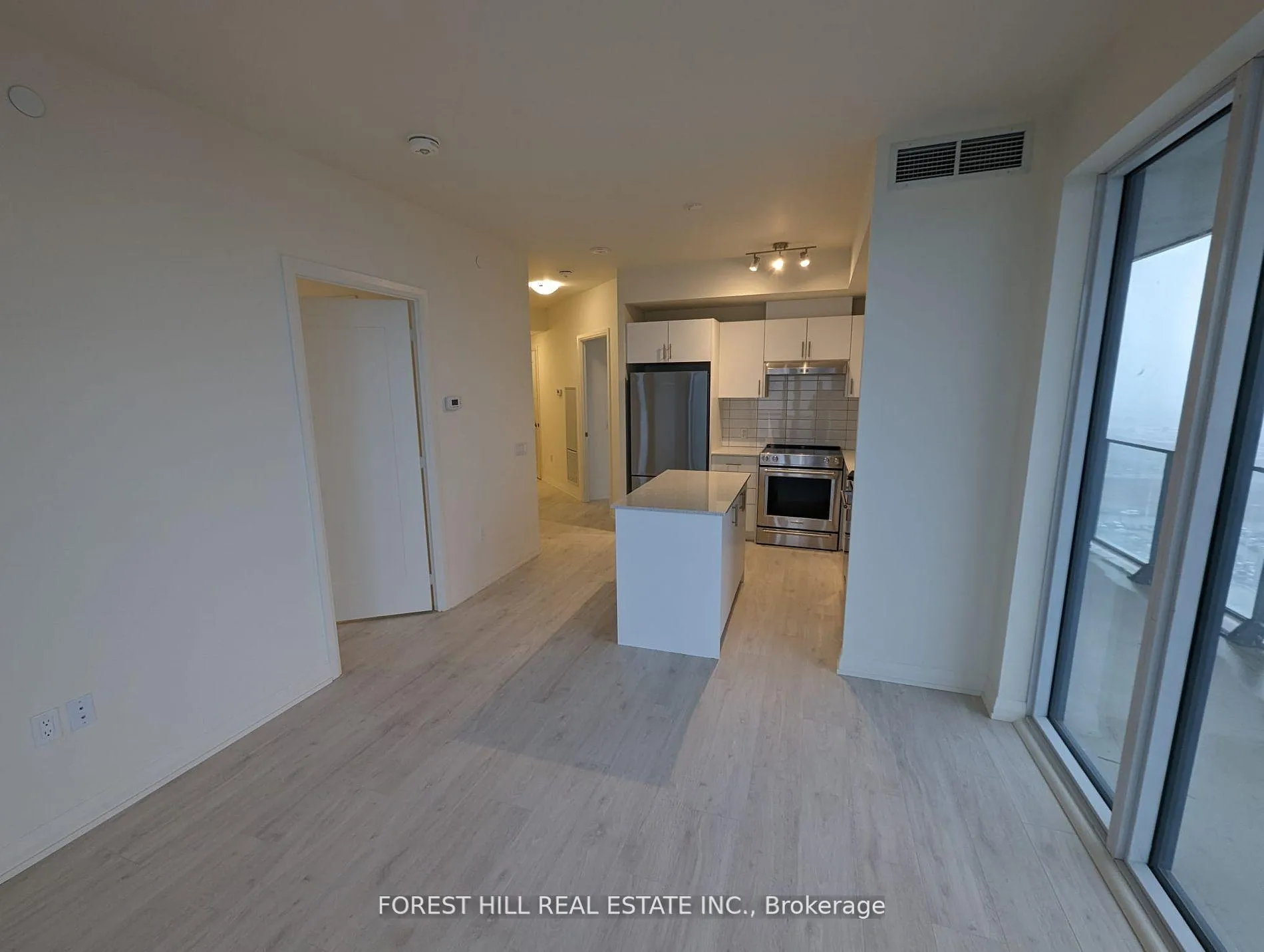 Photo 6 of Unit 1821, 9000 Jane Street, Vaughan, Concord — HOMEH