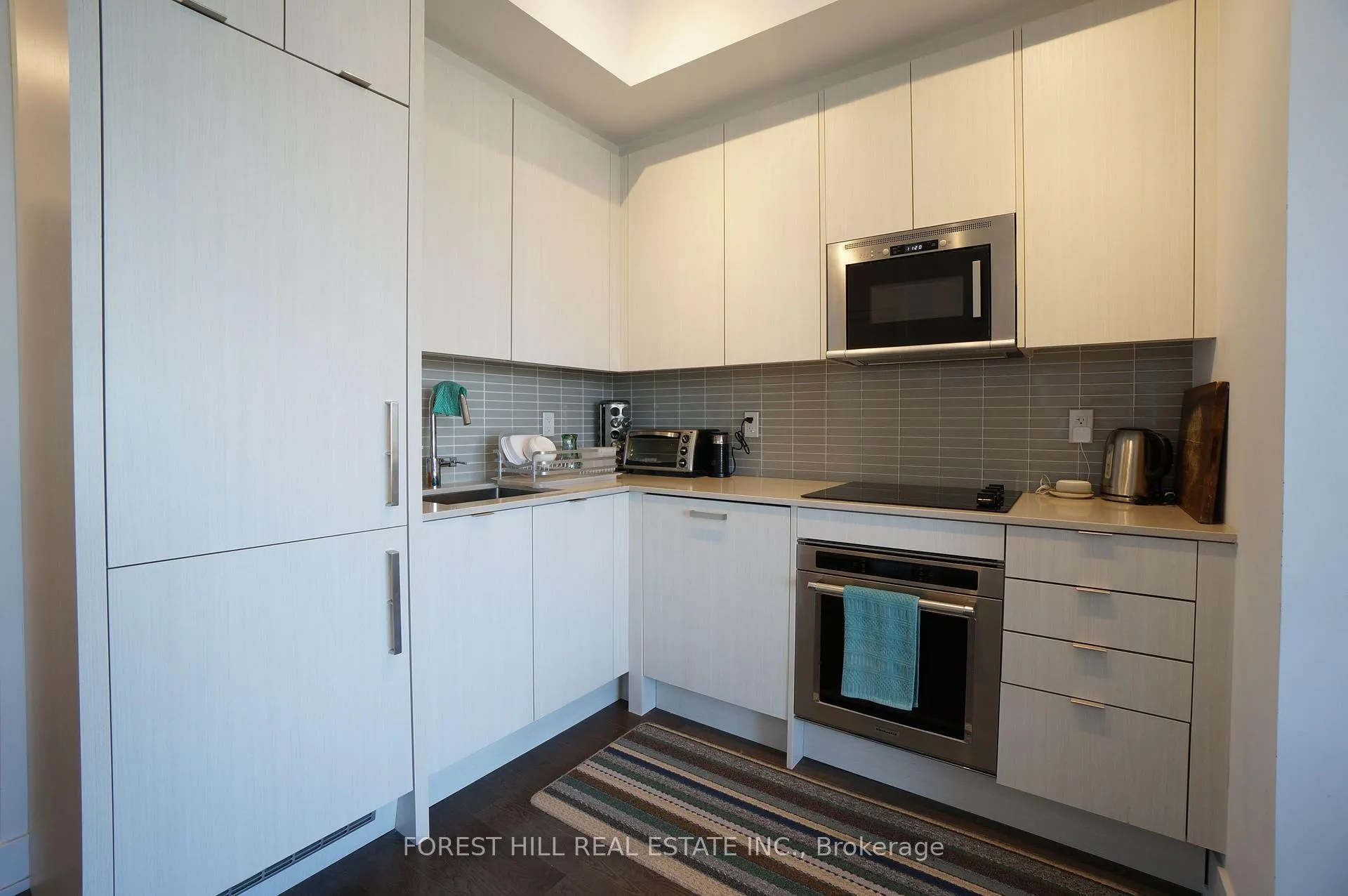 Photo 3 of Unit 2401, 181 Bedford Road, Toronto, The Annex — HOMEH