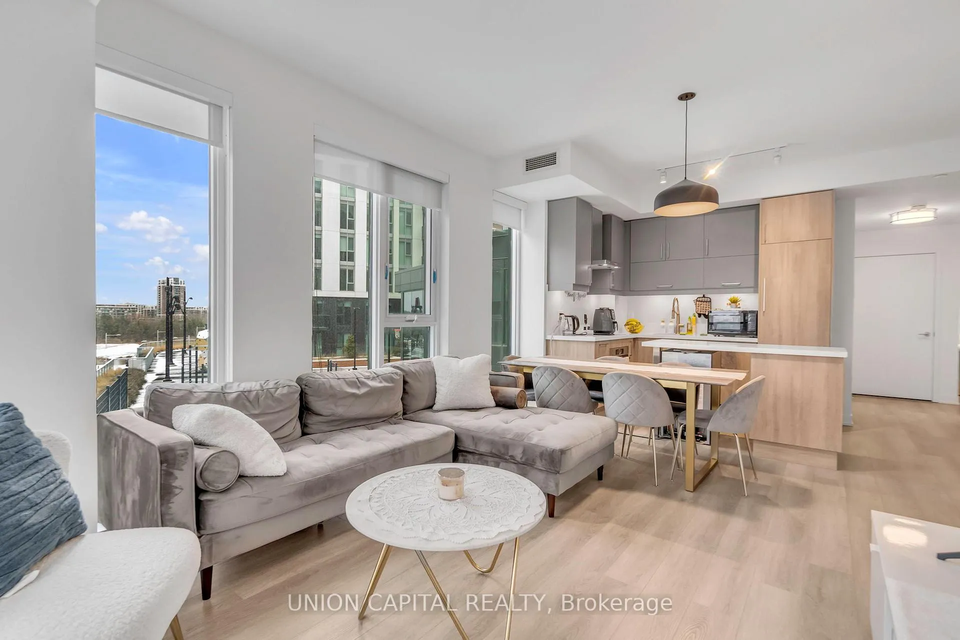 Photo 1 of Unit 627, 8119 Birchmount Road, Markham, Unionville — HOMEH