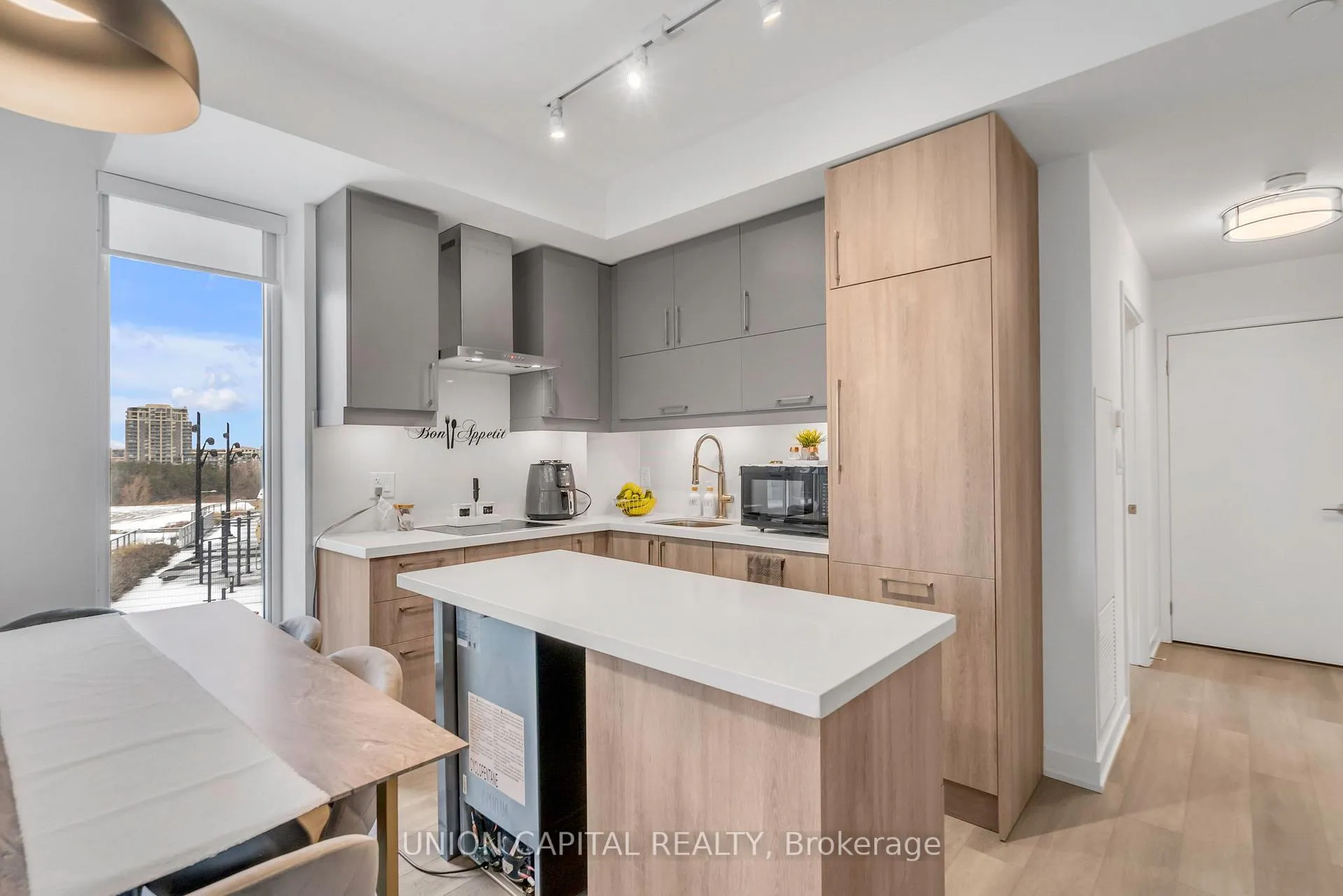 Photo 11 of Unit 627, 8119 Birchmount Road, Markham, Unionville — HOMEH