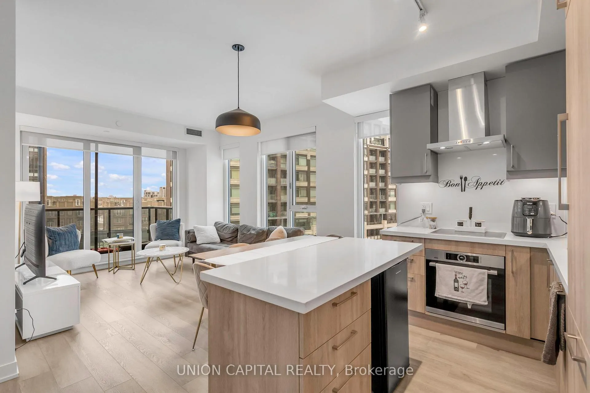 Photo 12 of Unit 627, 8119 Birchmount Road, Markham, Unionville — HOMEH