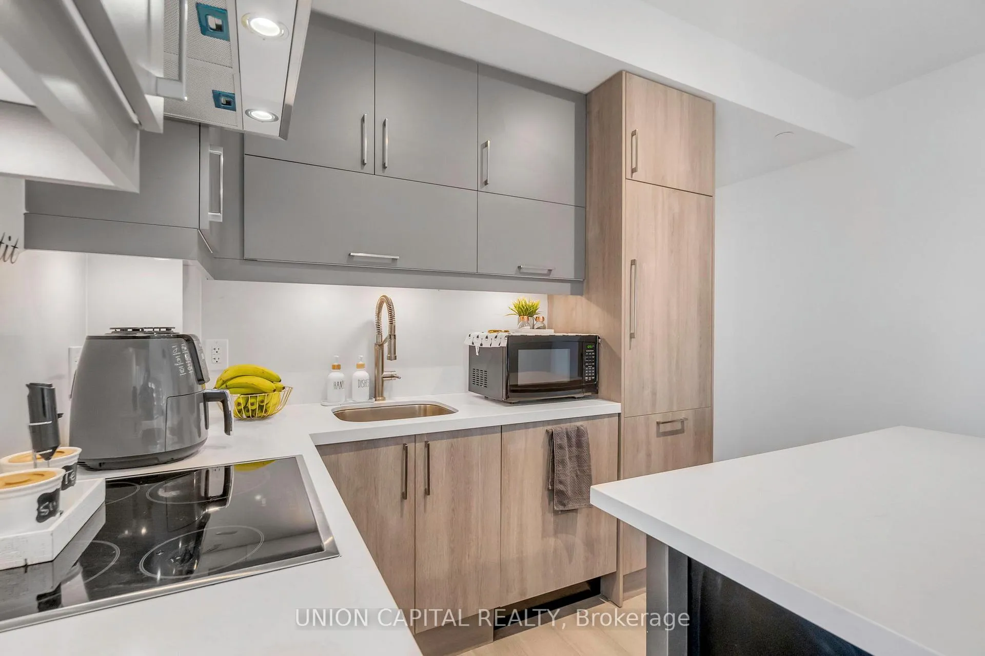 Photo 13 of Unit 627, 8119 Birchmount Road, Markham, Unionville — HOMEH