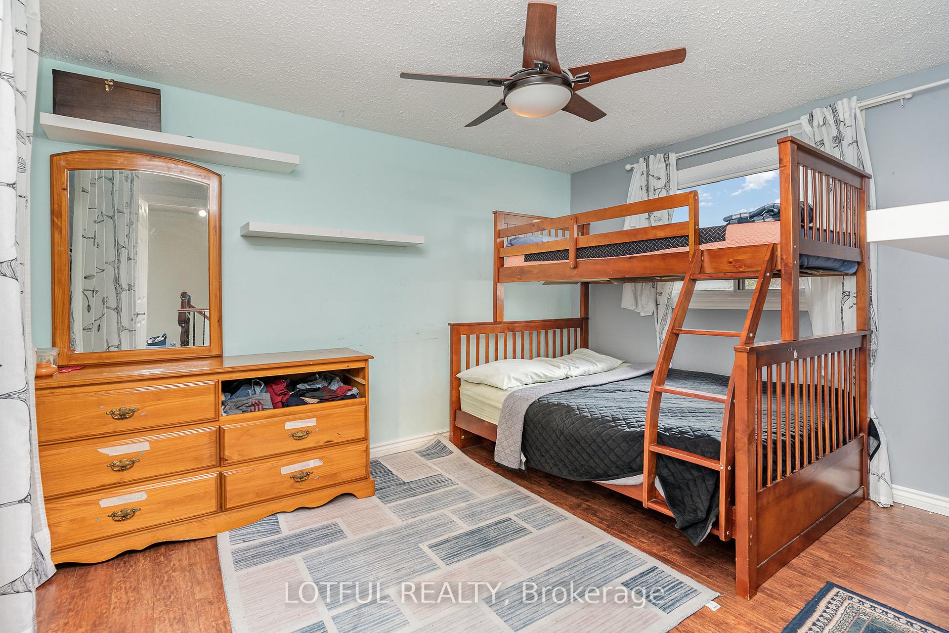 Photo 19 of 134 Royal Salisbury Way, Brampton, Madoc — HOMEH