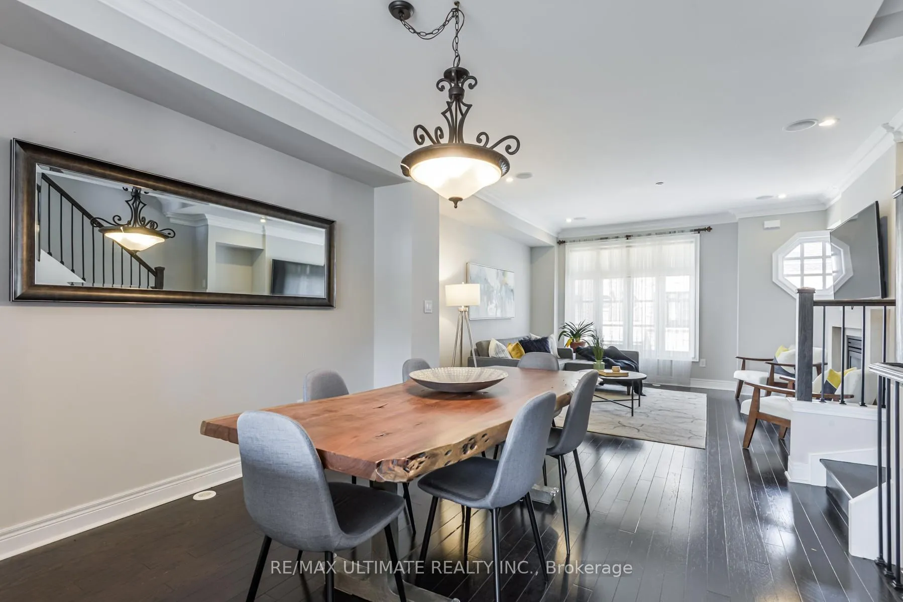 Photo 5 of 15 Powseland Crescent W, Vaughan, West Woodbridge — HOMEH