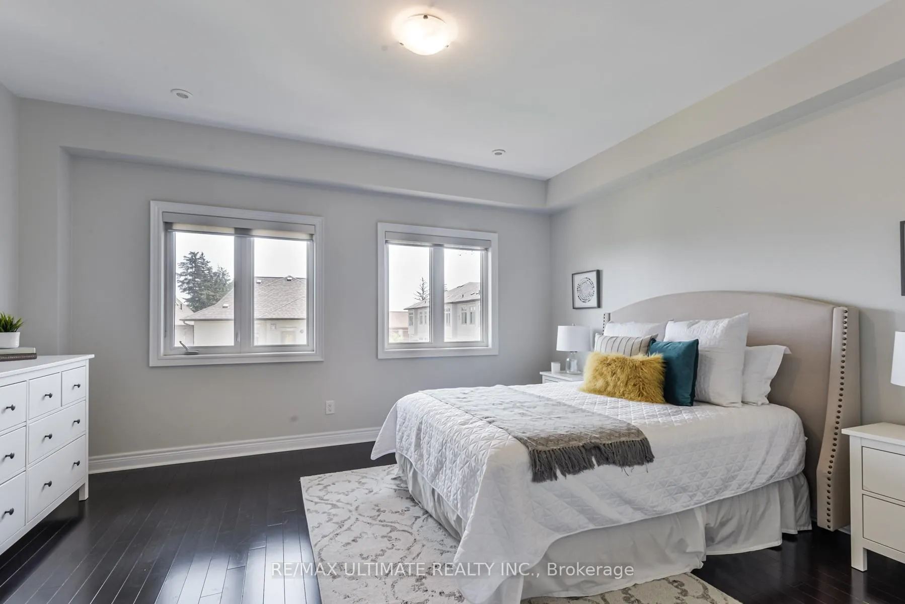 Photo 8 of 15 Powseland Crescent W, Vaughan, West Woodbridge — HOMEH