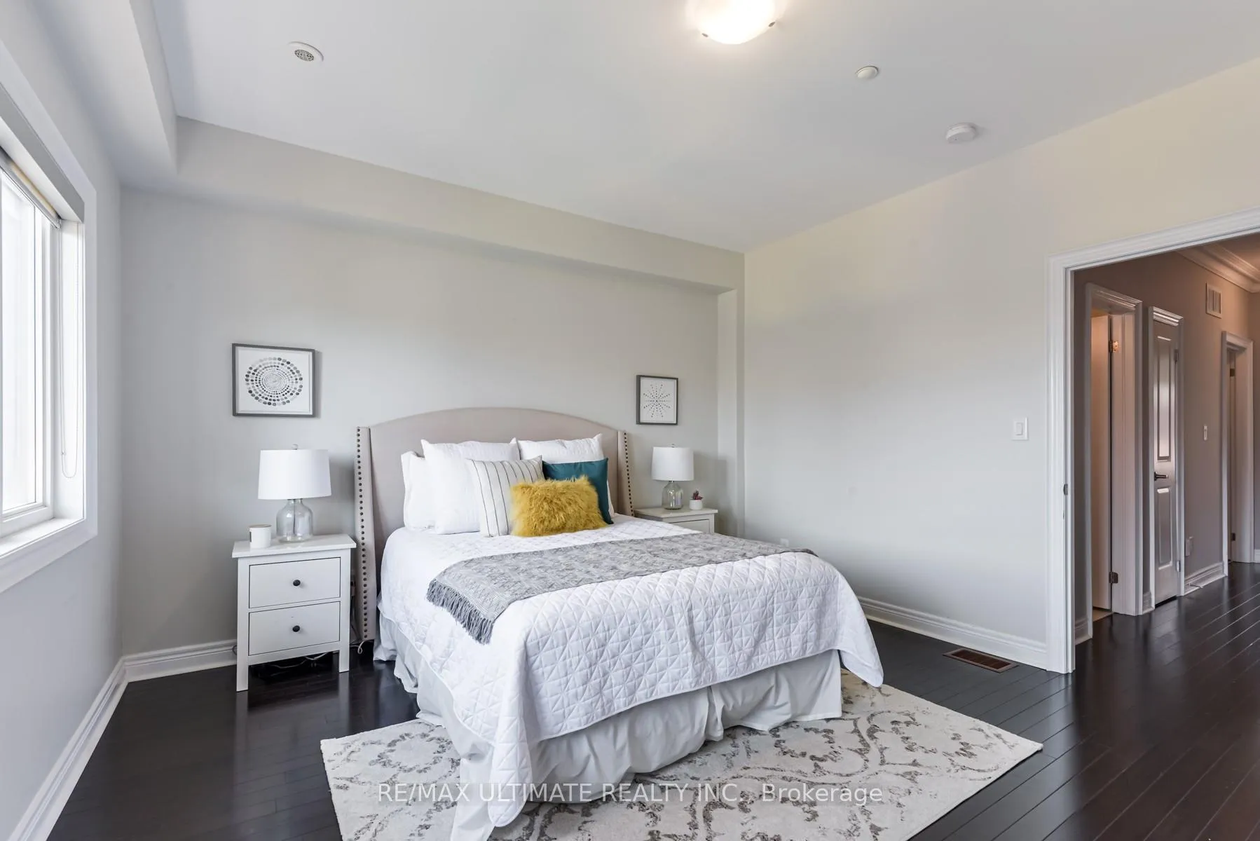 Photo 9 of 15 Powseland Crescent W, Vaughan, West Woodbridge — HOMEH
