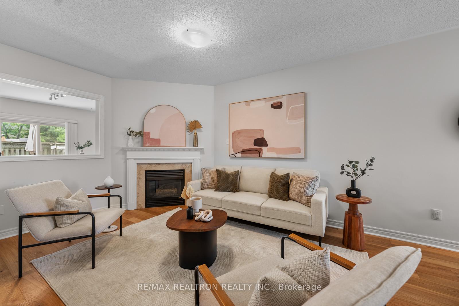 Photo 17 of 47 Coolspring Crescent, Caledon, Bolton East — HOMEH
