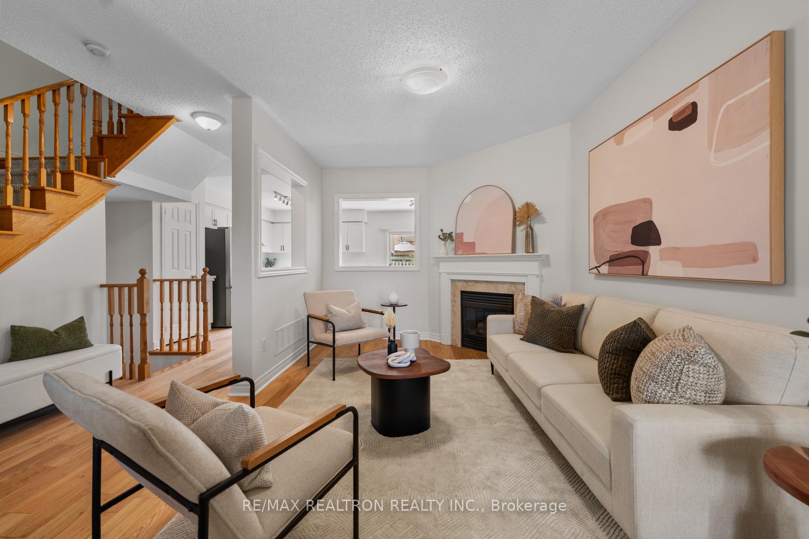 Photo 15 of 47 Coolspring Crescent, Caledon, Bolton East — HOMEH