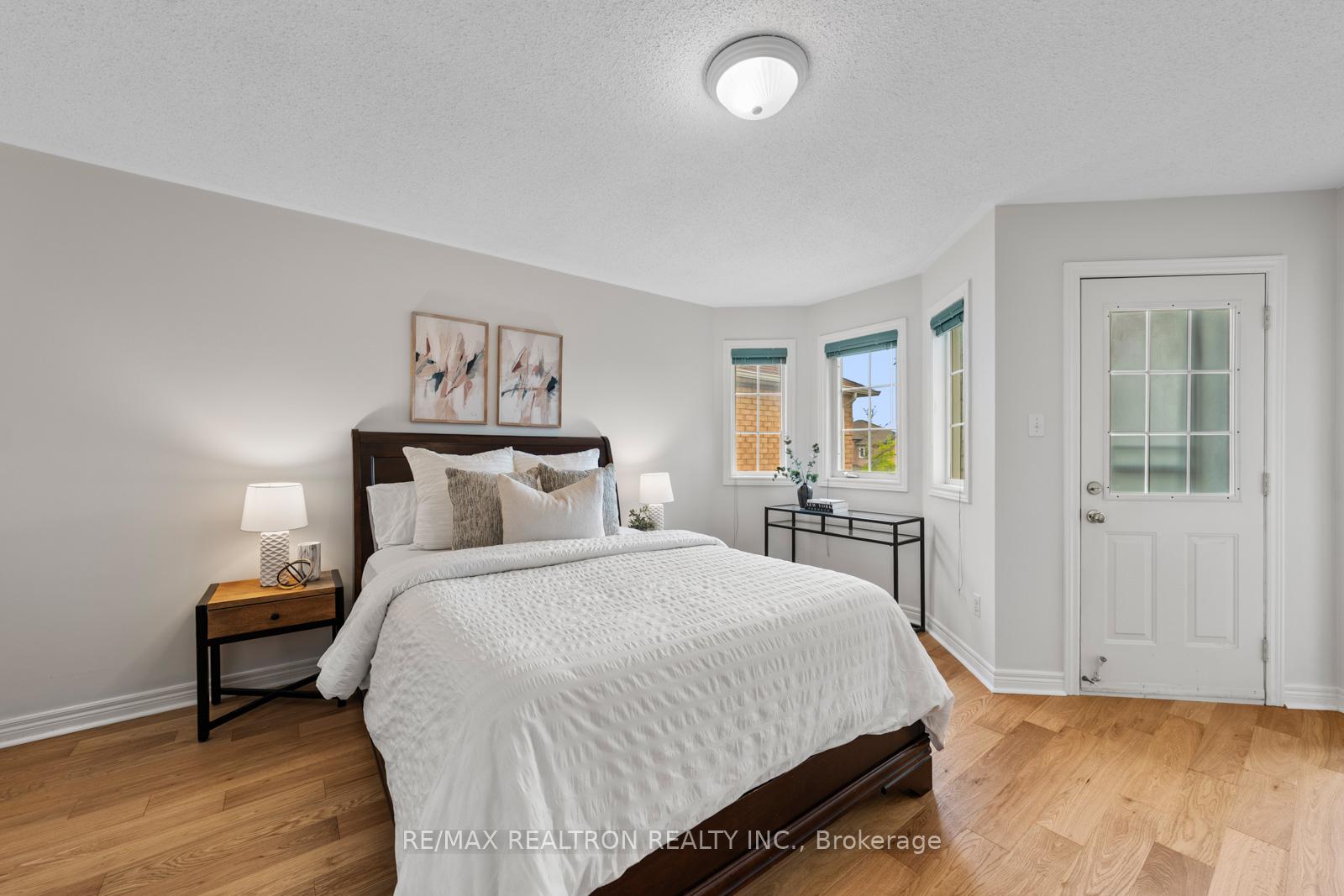 Photo 32 of 47 Coolspring Crescent, Caledon, Bolton East — HOMEH