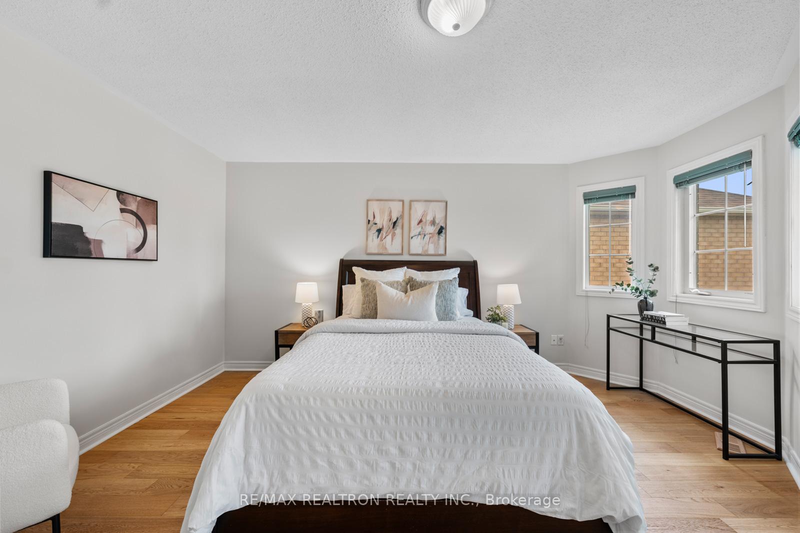 Photo 10 of 47 Coolspring Crescent, Caledon, Bolton East — HOMEH