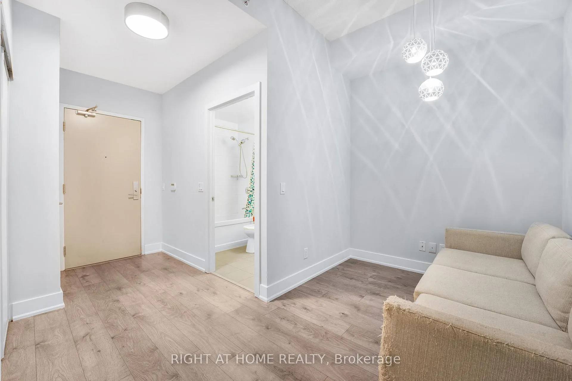 Photo 6 of Unit 313, 180 Enterprise Boulevard, Markham, Unionville — HOMEH
