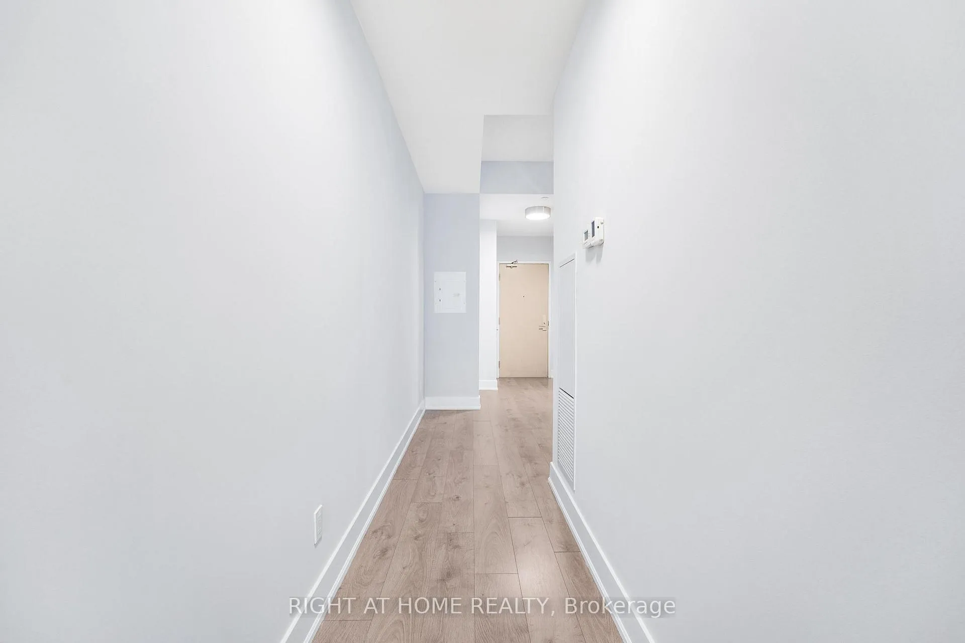 Photo 11 of Unit 313, 180 Enterprise Boulevard, Markham, Unionville — HOMEH