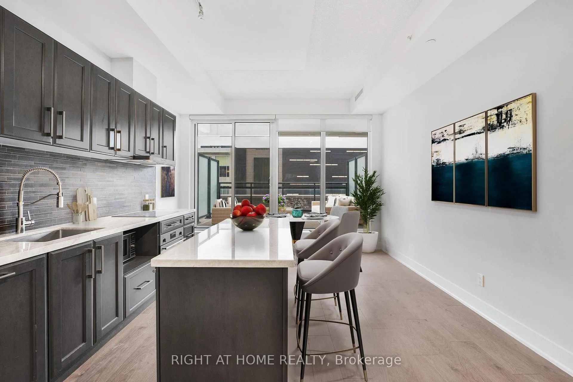 Photo 14 of Unit 313, 180 Enterprise Boulevard, Markham, Unionville — HOMEH