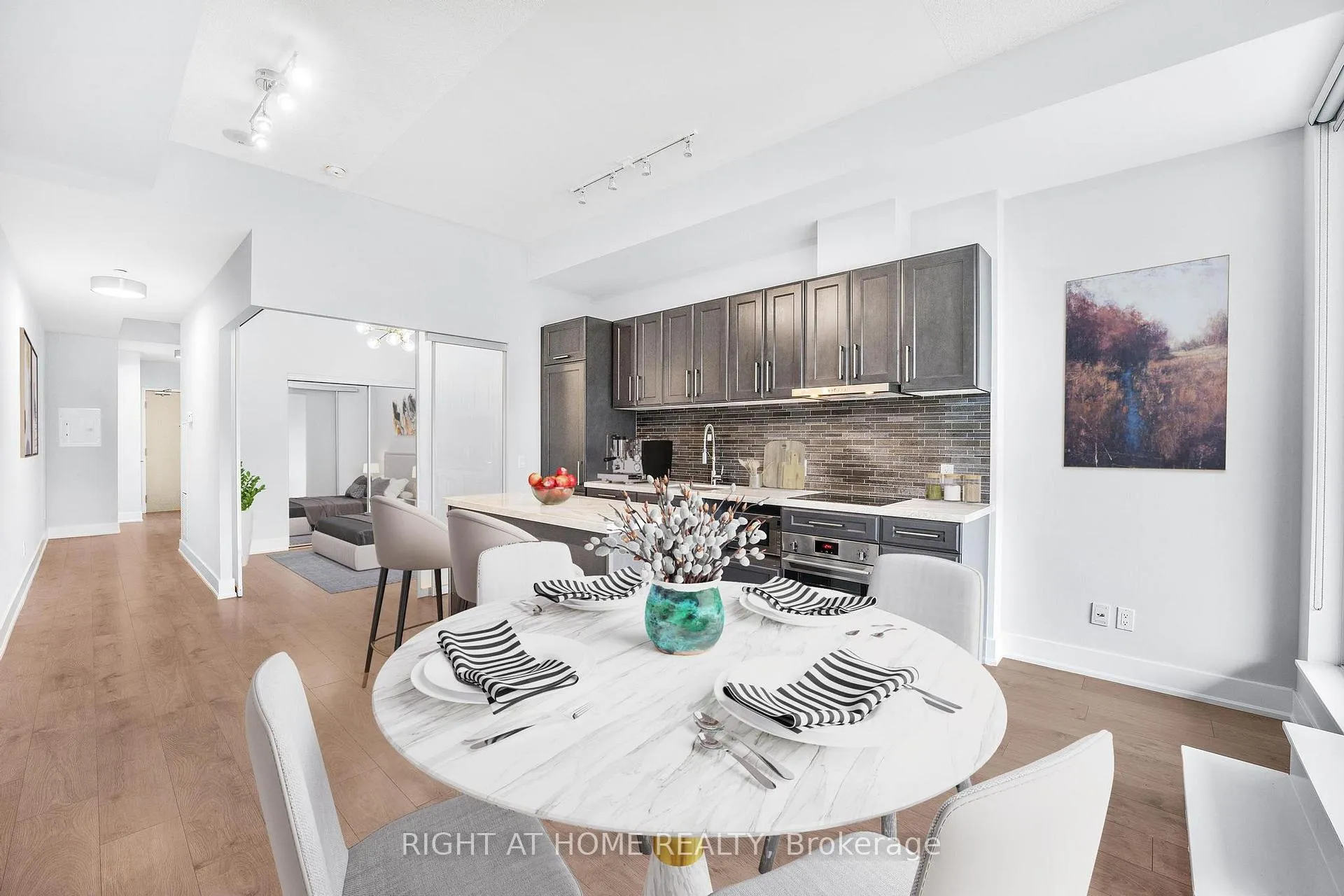 Photo 16 of Unit 313, 180 Enterprise Boulevard, Markham, Unionville — HOMEH