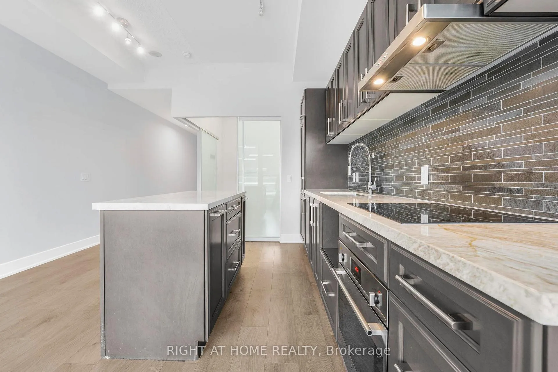 Photo 19 of Unit 313, 180 Enterprise Boulevard, Markham, Unionville — HOMEH