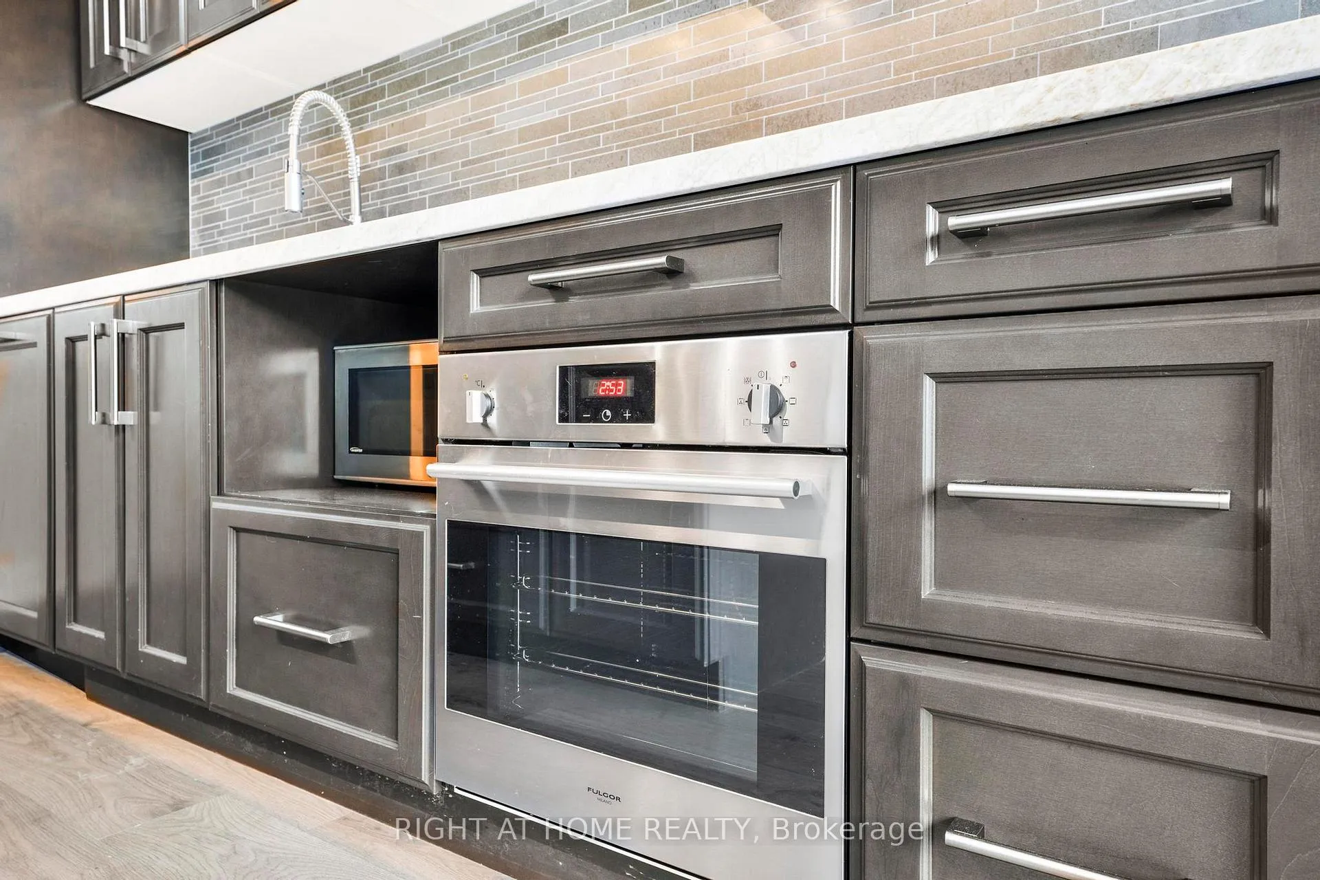 Photo 20 of Unit 313, 180 Enterprise Boulevard, Markham, Unionville — HOMEH