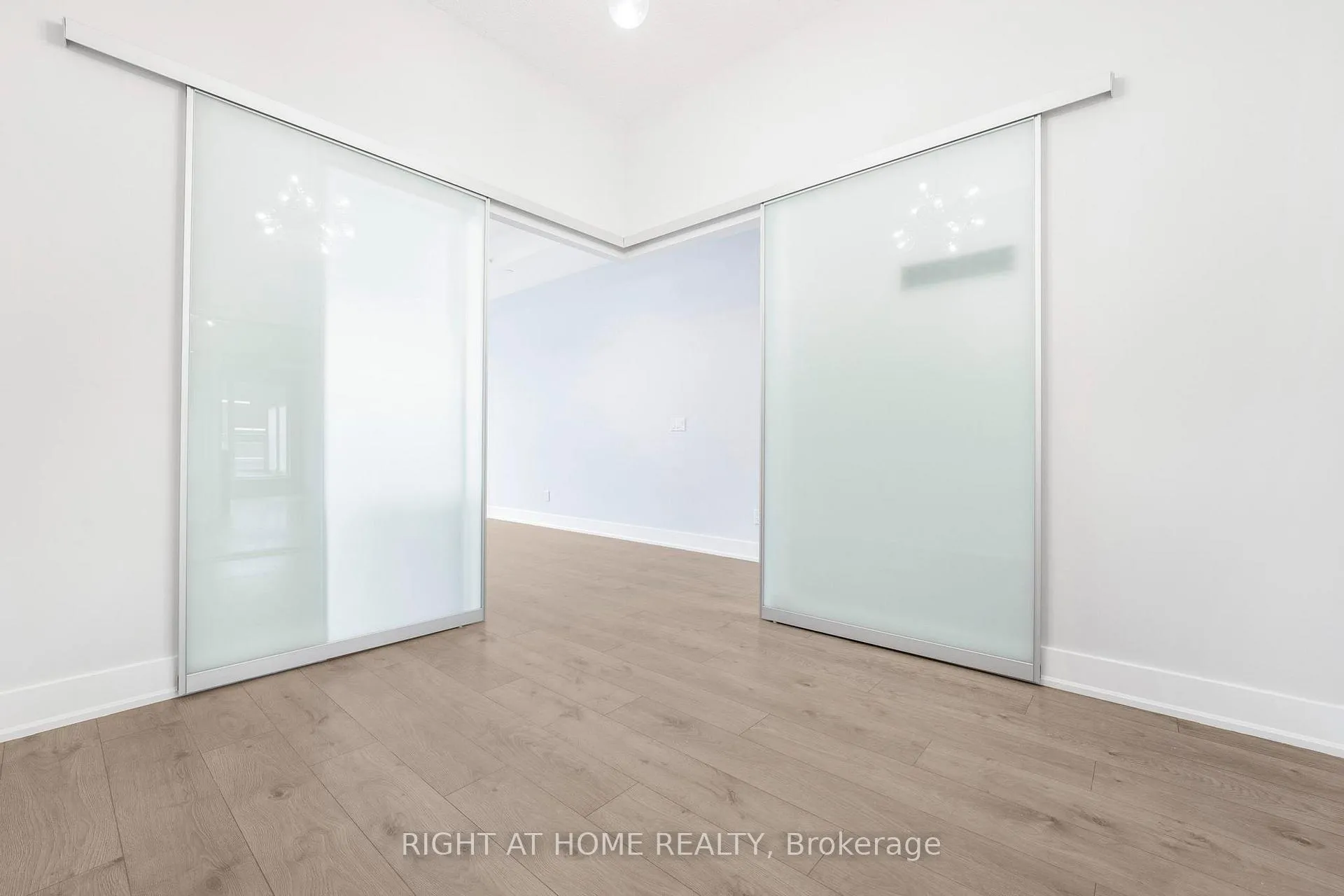 Photo 25 of Unit 313, 180 Enterprise Boulevard, Markham, Unionville — HOMEH