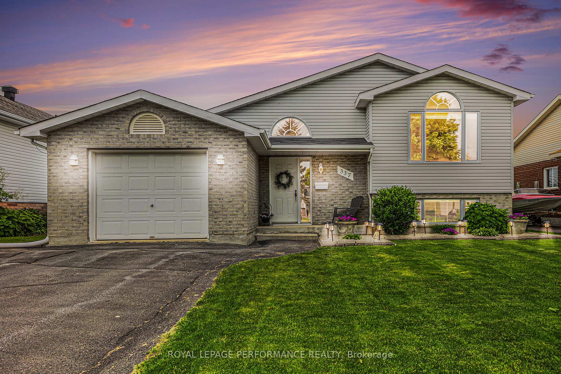 Photo 1 of 337 Ivan Crescent, Cornwall — HOMEH