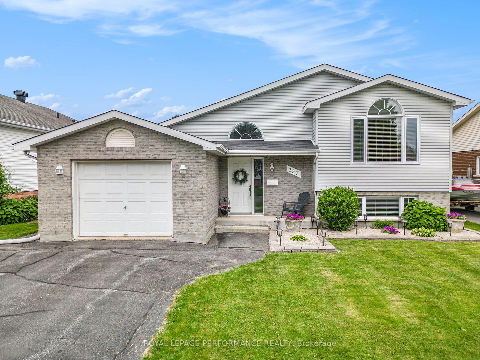 Photo 4 of 337 Ivan Crescent, Cornwall — HOMEH
