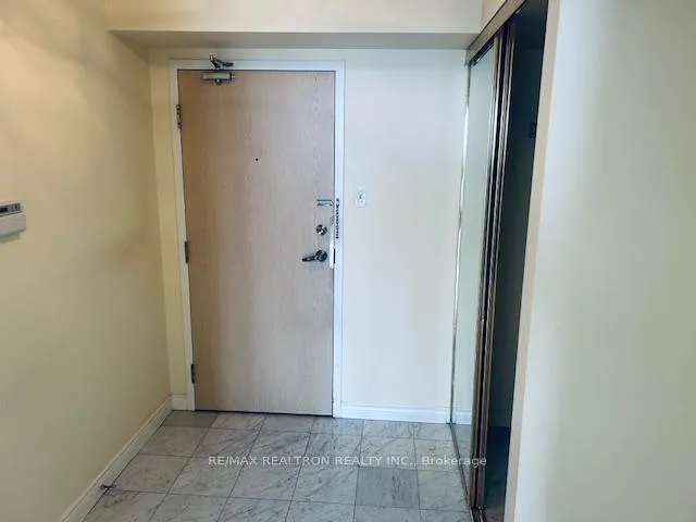 Photo 6 of Unit 1014, 7 Townsgate Drive, Vaughan, Crestwood-Springfarm-Yorkhill — HOMEH