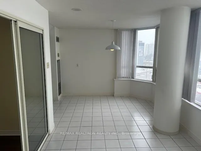 Photo 10 of Unit 1014, 7 Townsgate Drive, Vaughan, Crestwood-Springfarm-Yorkhill — HOMEH