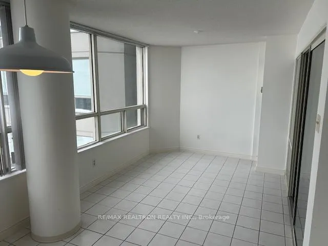 Photo 11 of Unit 1014, 7 Townsgate Drive, Vaughan, Crestwood-Springfarm-Yorkhill — HOMEH