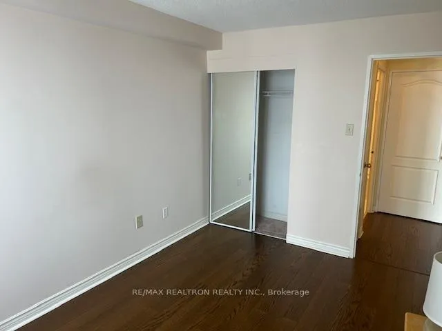 Photo 19 of Unit 1014, 7 Townsgate Drive, Vaughan, Crestwood-Springfarm-Yorkhill — HOMEH