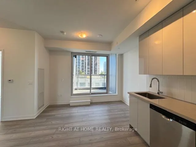 Photo 7 of Unit #718, 10 Abeja Street, Vaughan, Concord — HOMEH
